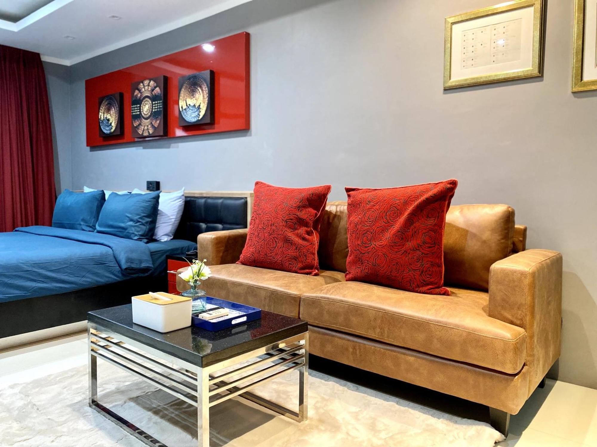 - - Absolute Bangla Unit Apartment Patong