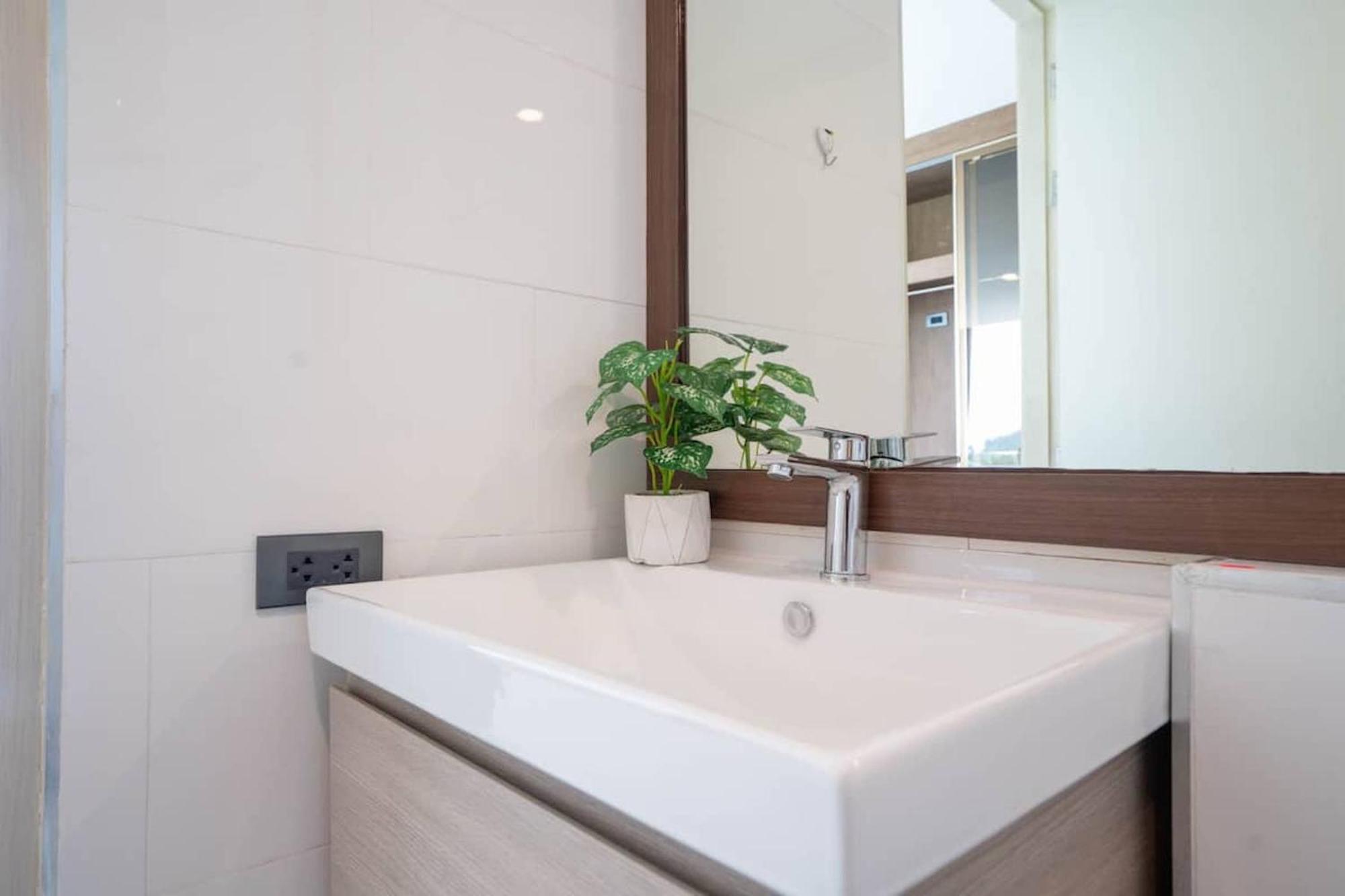 Beach, Relax & Fun! Viva 2br C201 Just 5 Min Drive From Nightlife