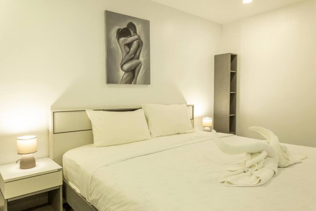 Apartment 2br Is 500 Metres Away C133 *