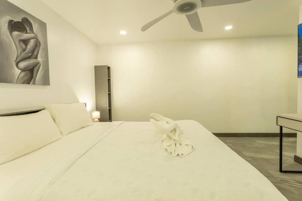 2br Is 500 Metres Away C133