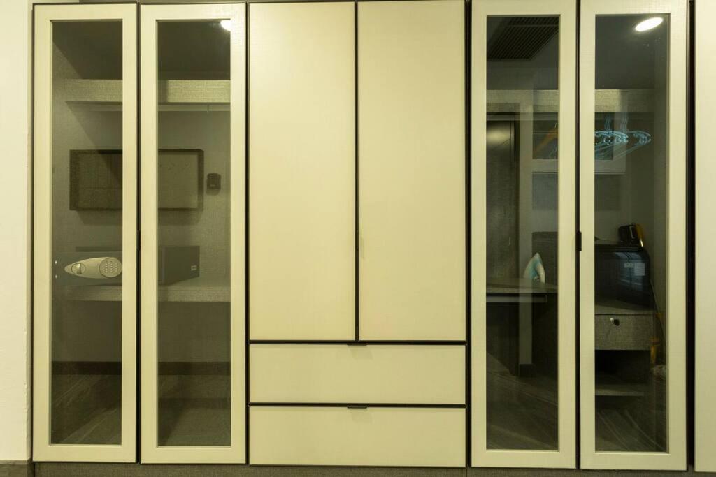 2br Is 500 Metres Away C133 Apartment