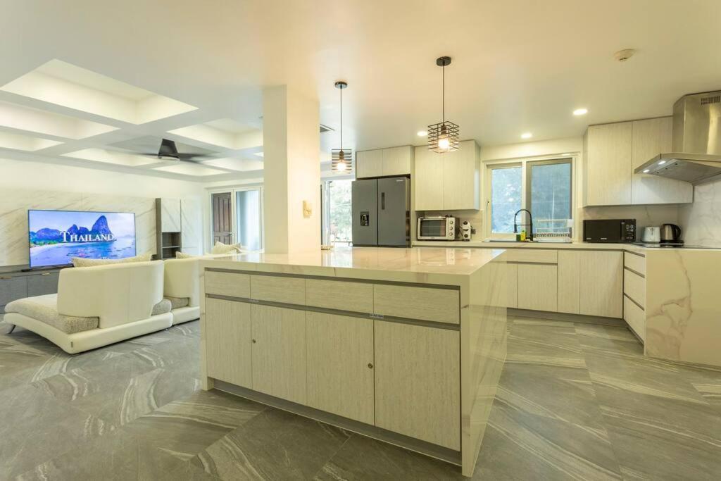 2br Is 500 Metres Away C133 Apartment