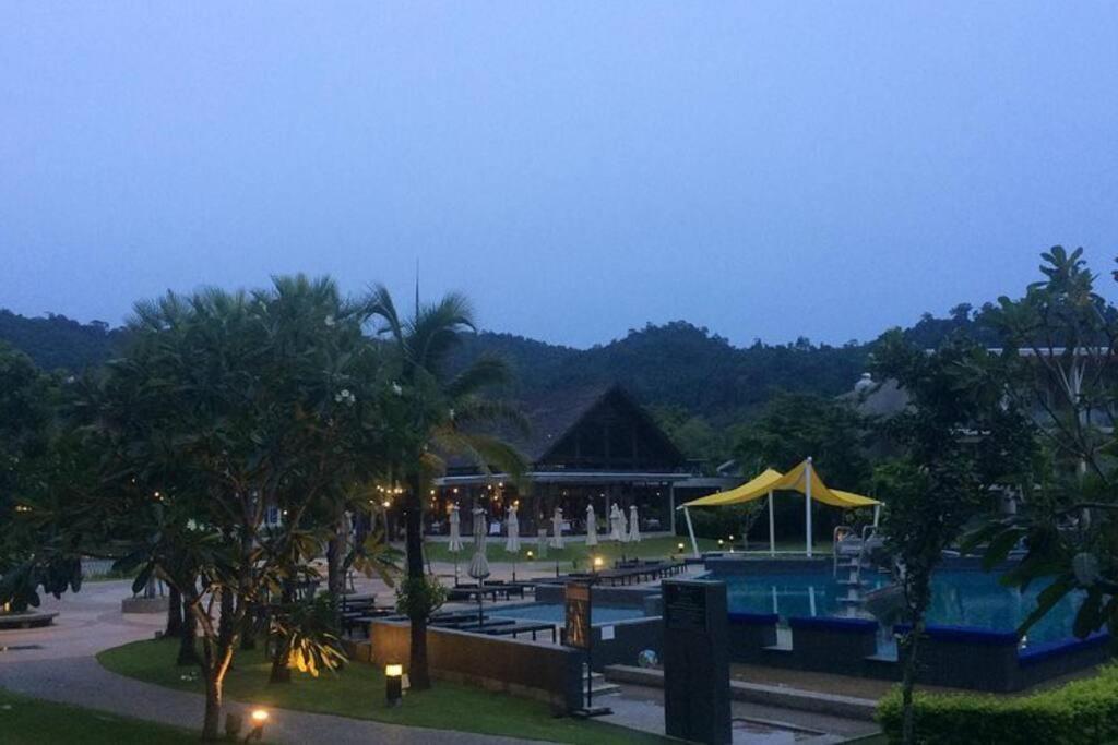 2br Is 500 Metres Away C133 Apartment *