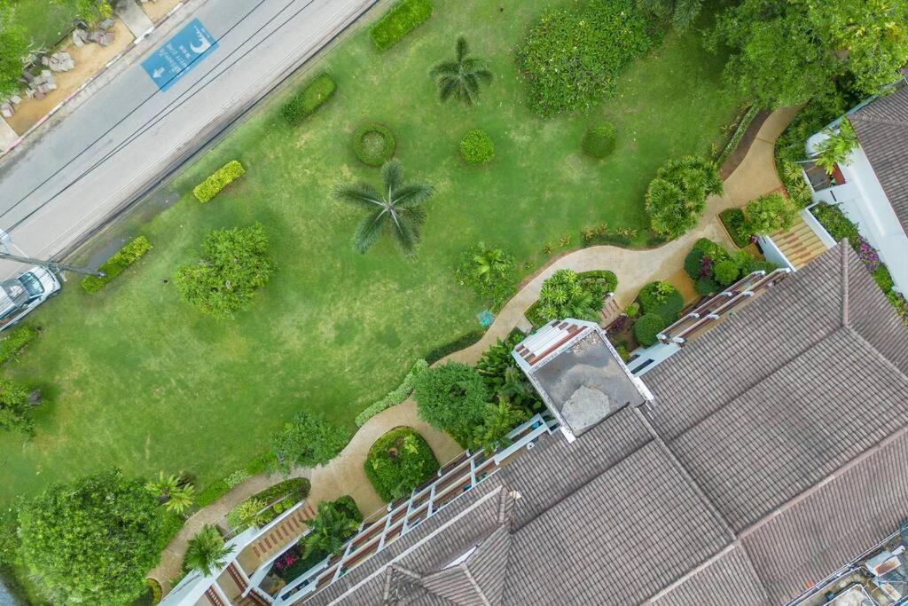 2br Is 500 Metres Away C133 Apartment *