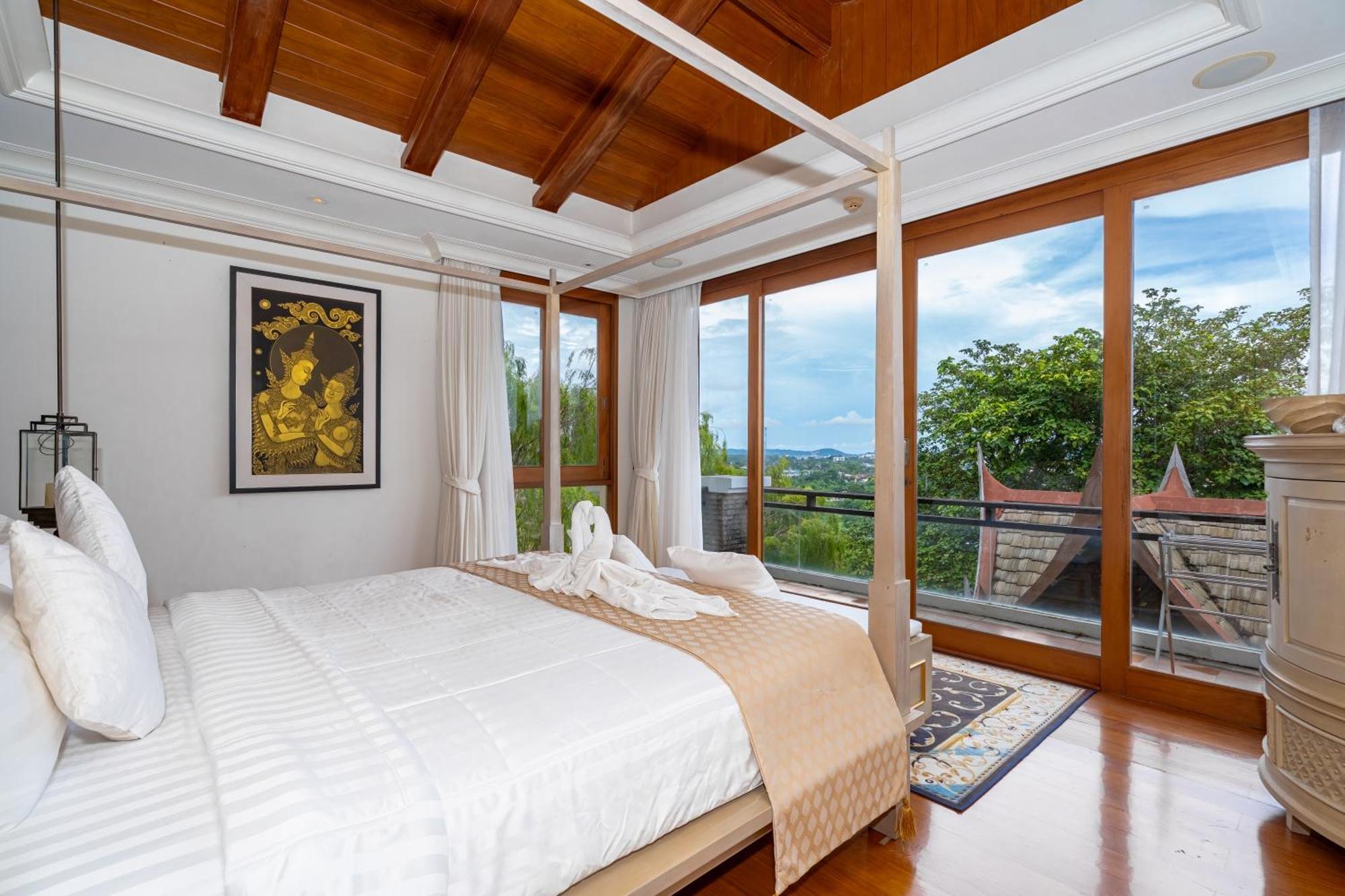 Royal Legacy Private With Private Golf Course Villa