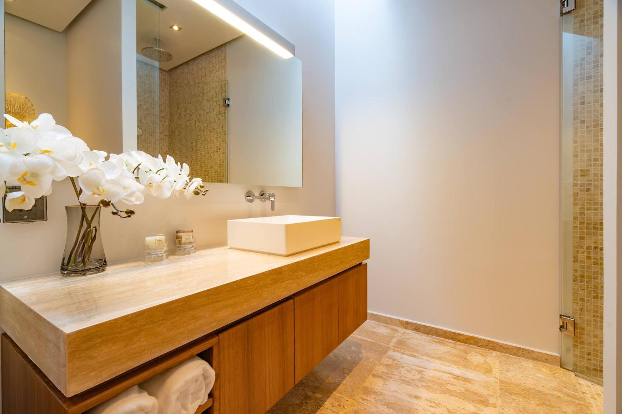 Modern 3br Pool At Anchan Flora In Bangtao