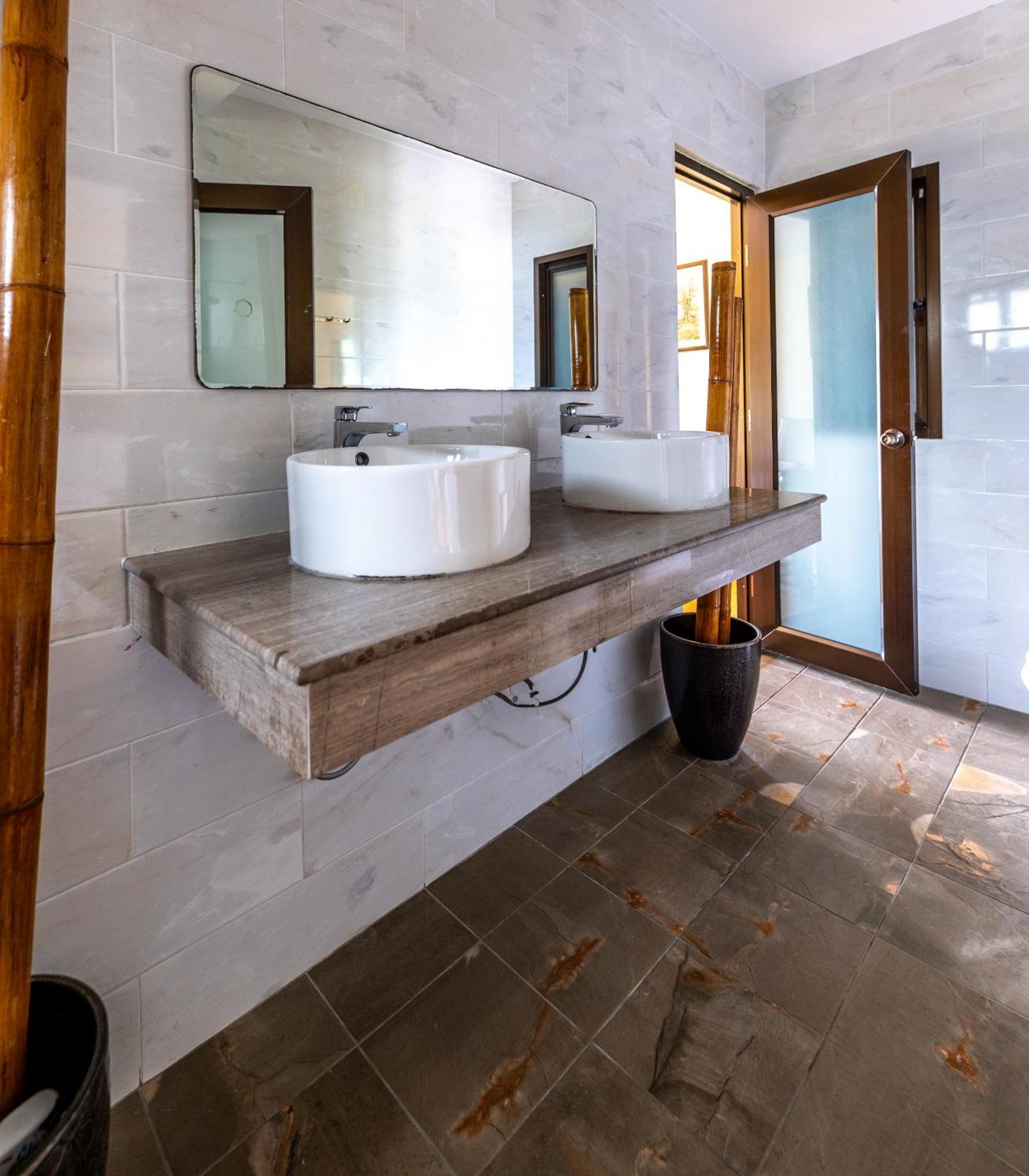 Villa Baiyok Seaview And Edge Pool Patong