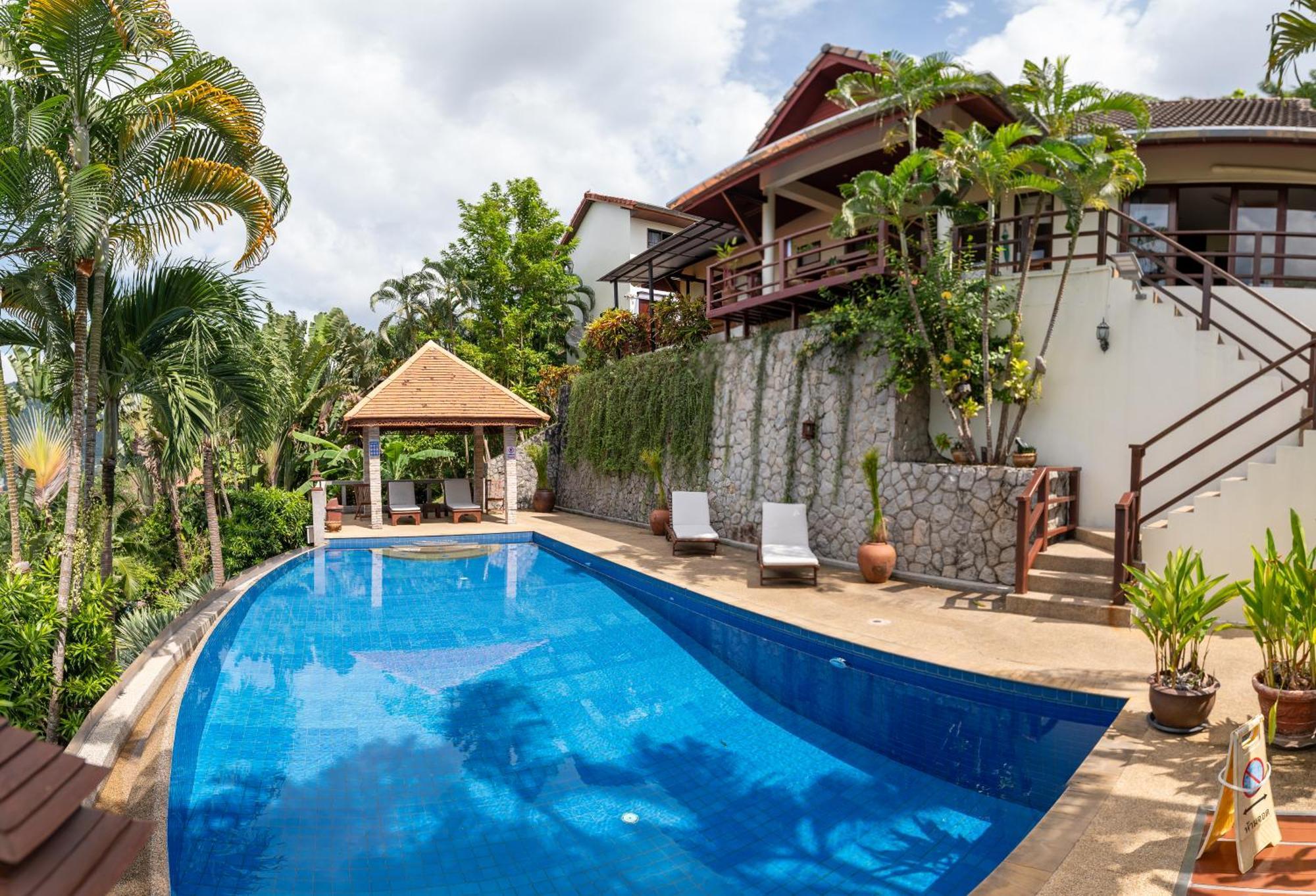 Baiyok Seaview And Edge Pool Villa Patong