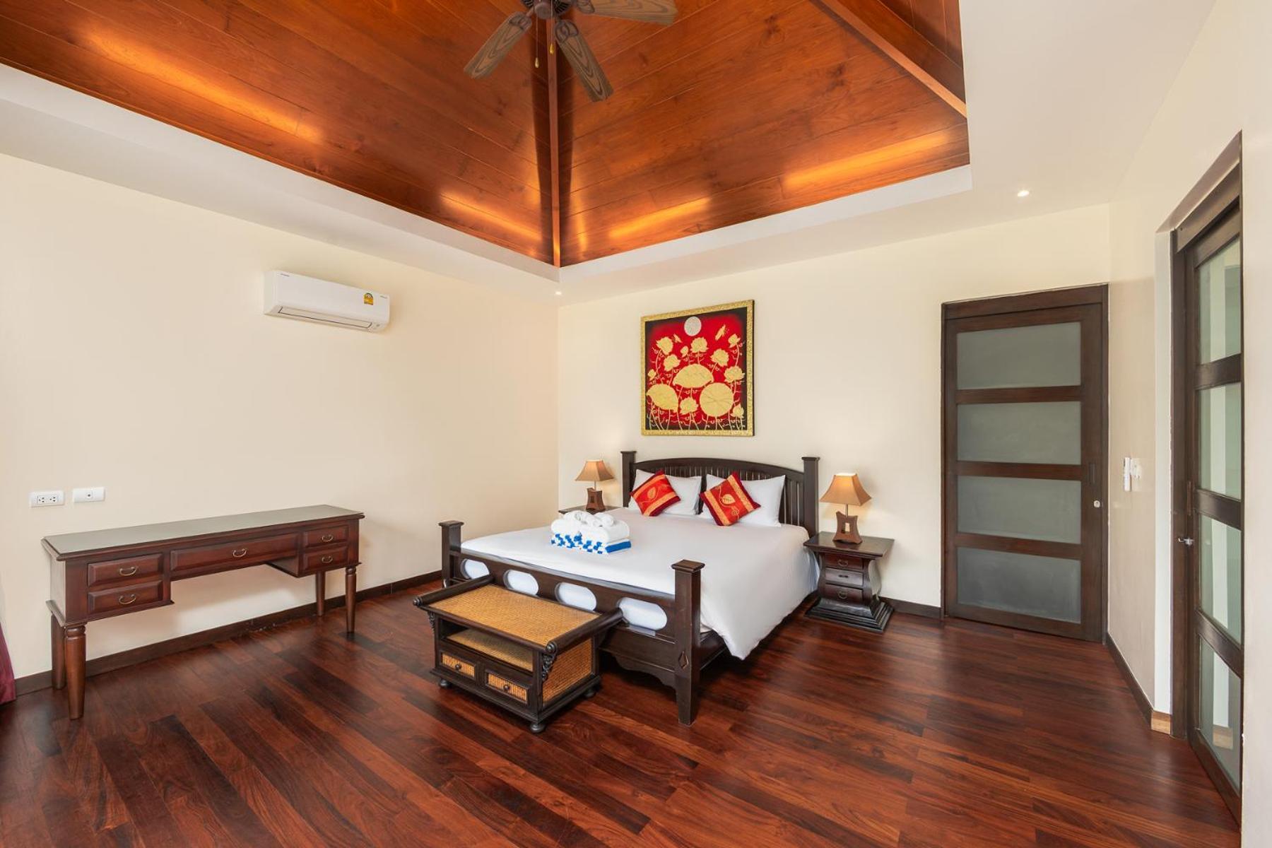 Iorangi| 3 Bedroom Private Pool In Villa Rawai