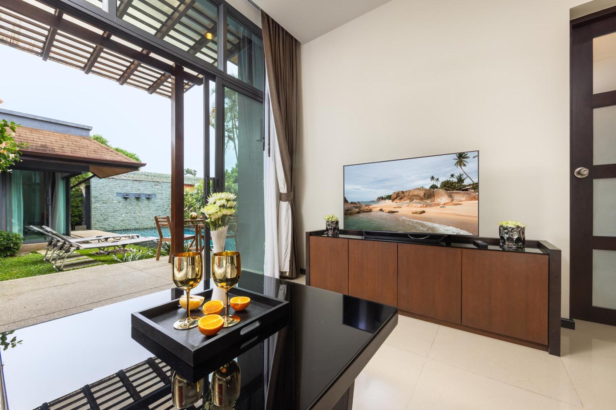 Hahana | 3 Bedroom Private Pool In Popular Kokyang Estate | 3 Min To Naiharn Rawai