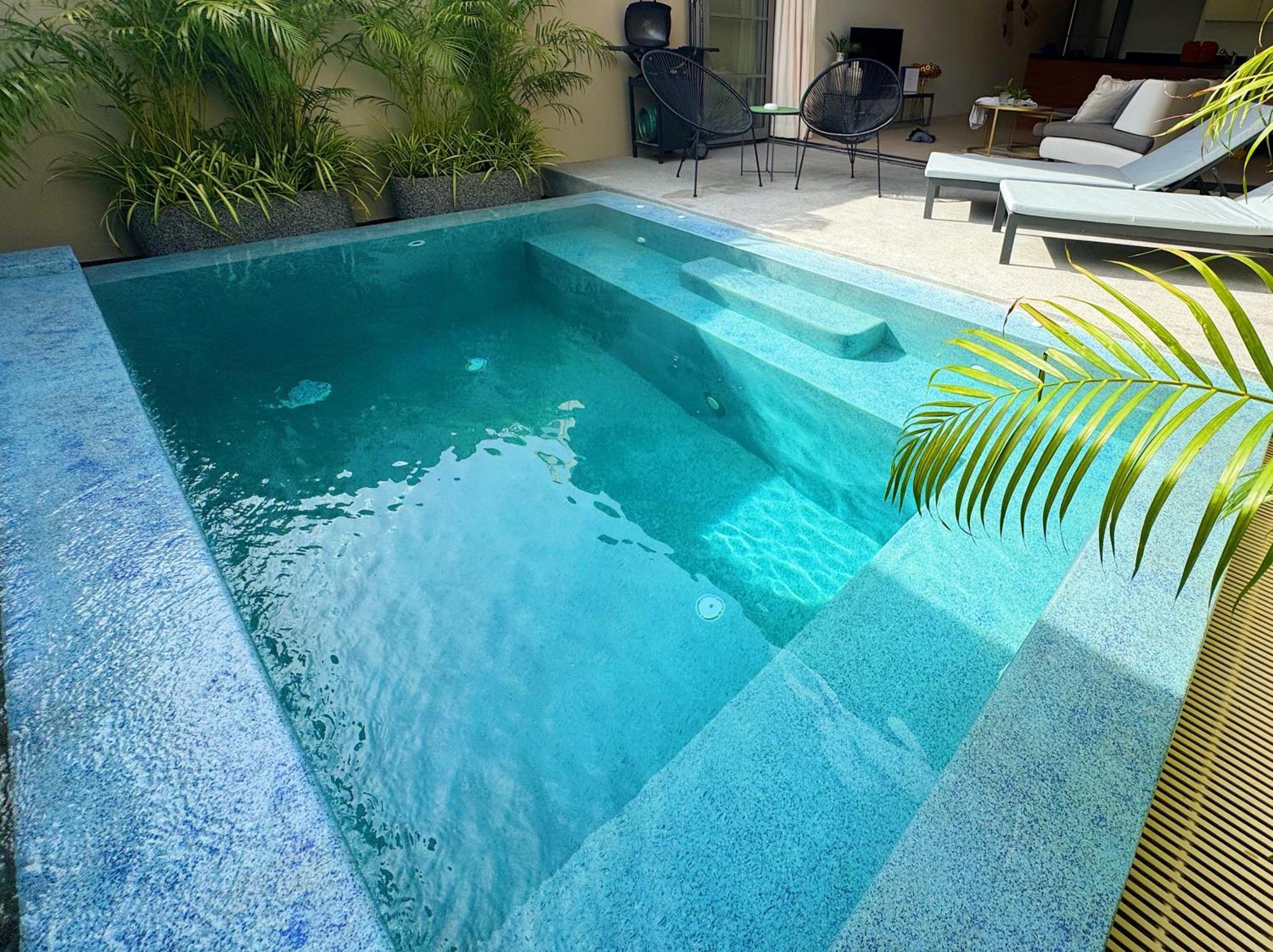 Beautiful 1br Pool Walk To Bangtao