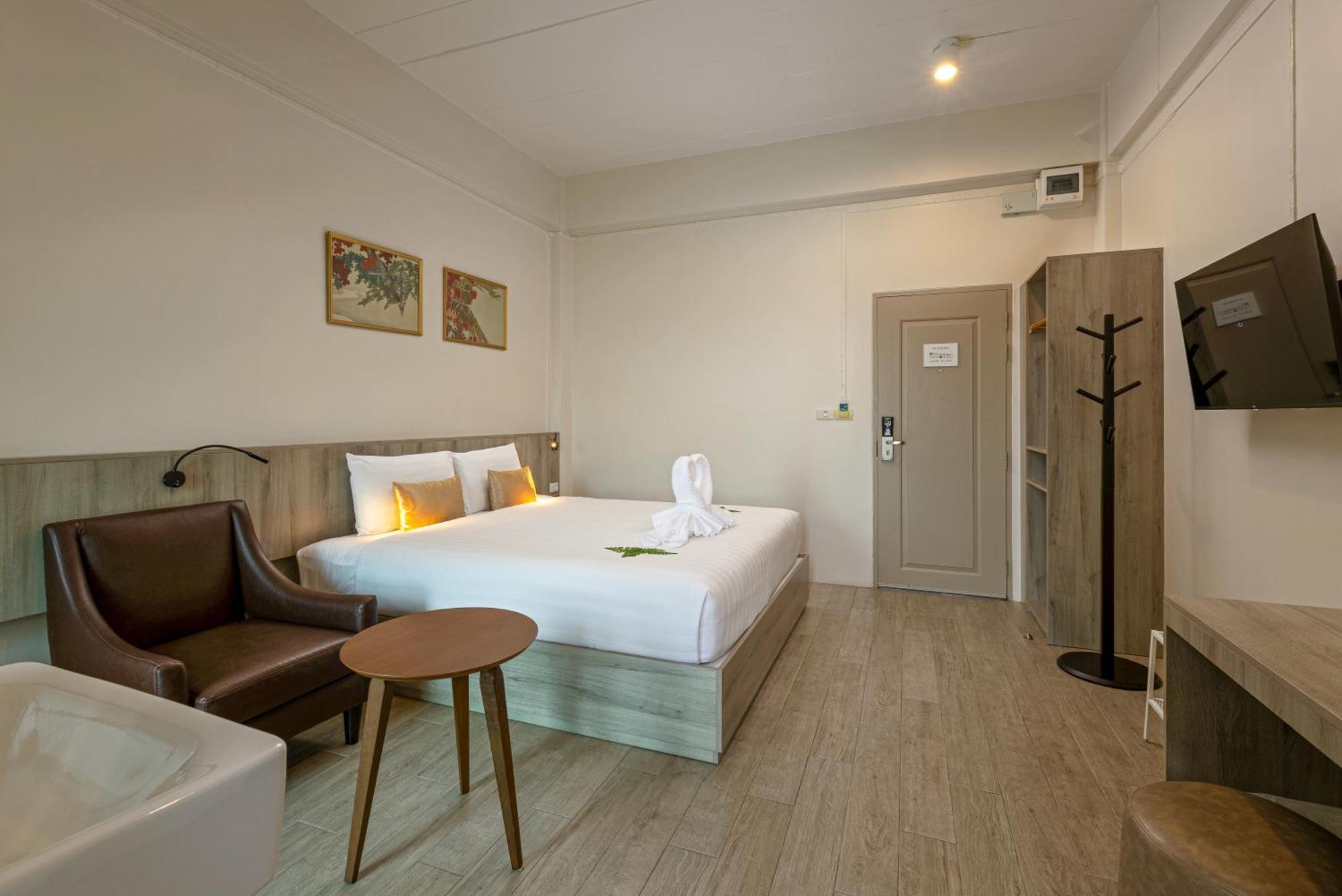 Hotel Ang Pao 4*
