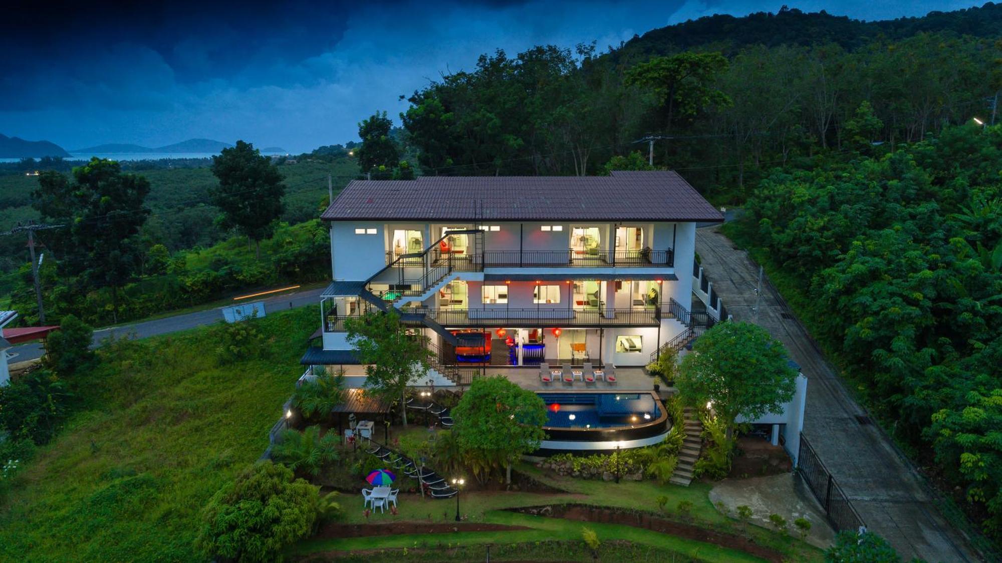 Nap Dau Crown Private Pool Phuket Ban Klang (Phuket)