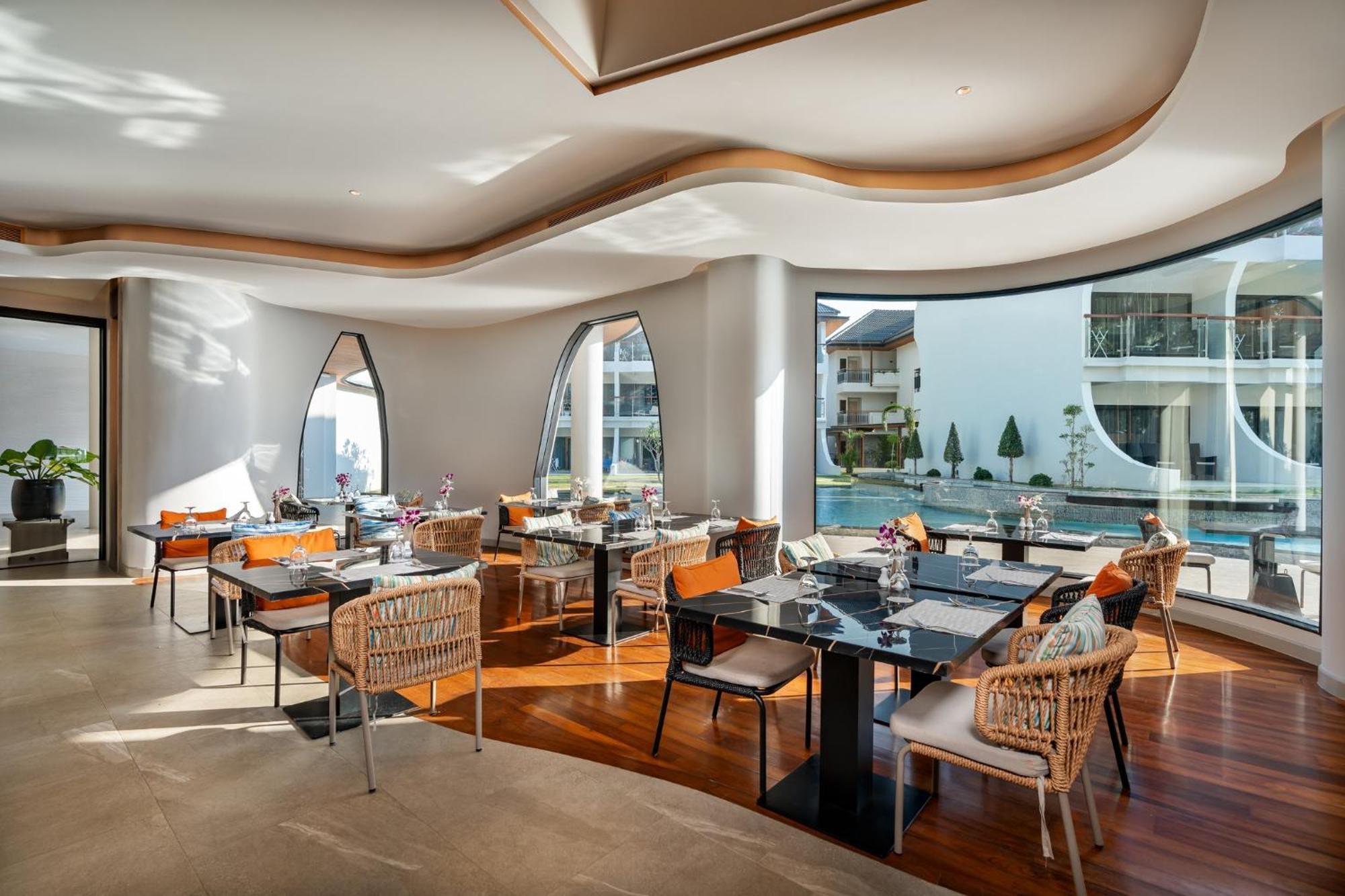 Resort Amora Beach Phuket Bang Tao Beach (Phuket)