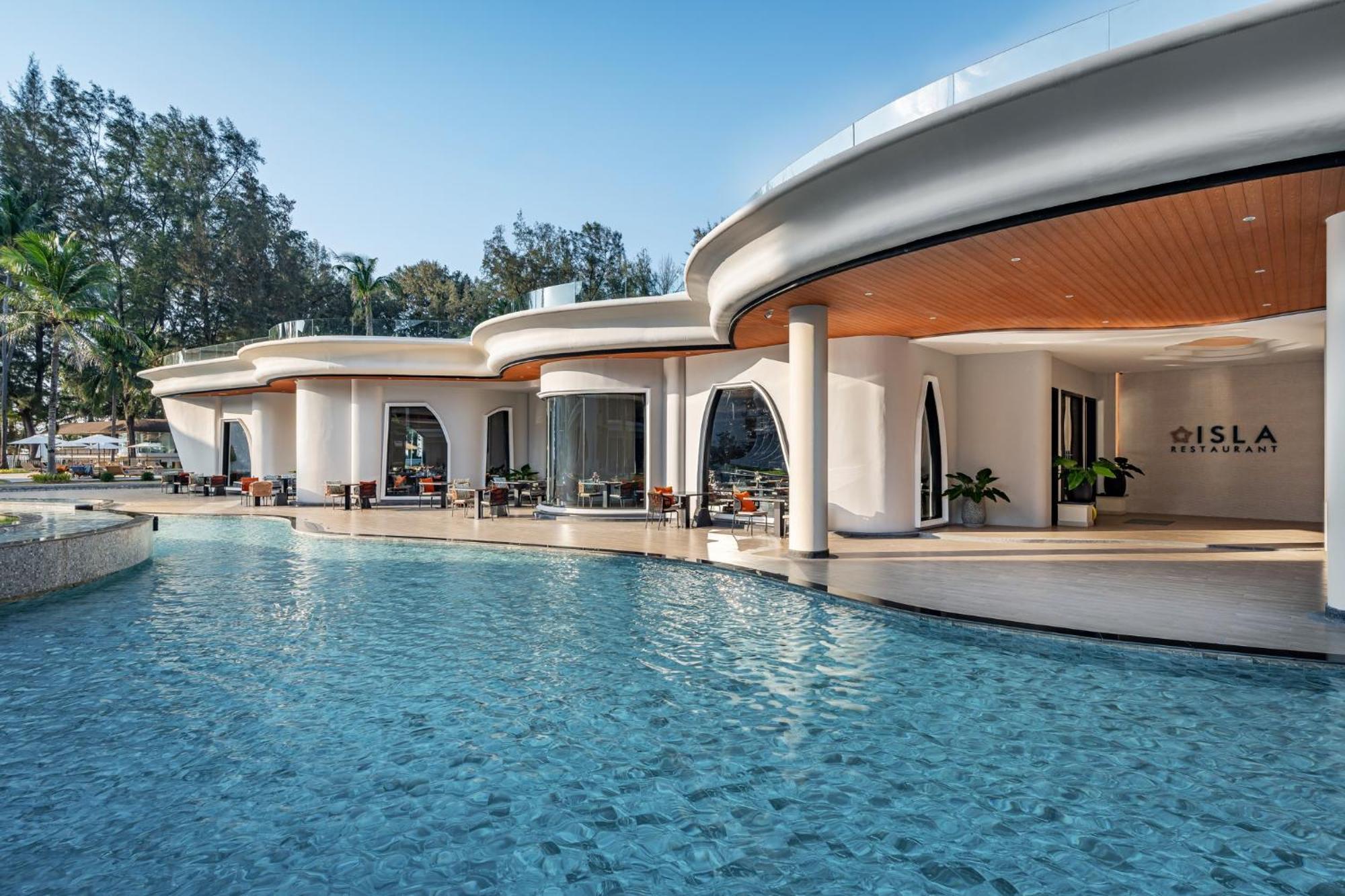 Amora Beach Phuket Resort
