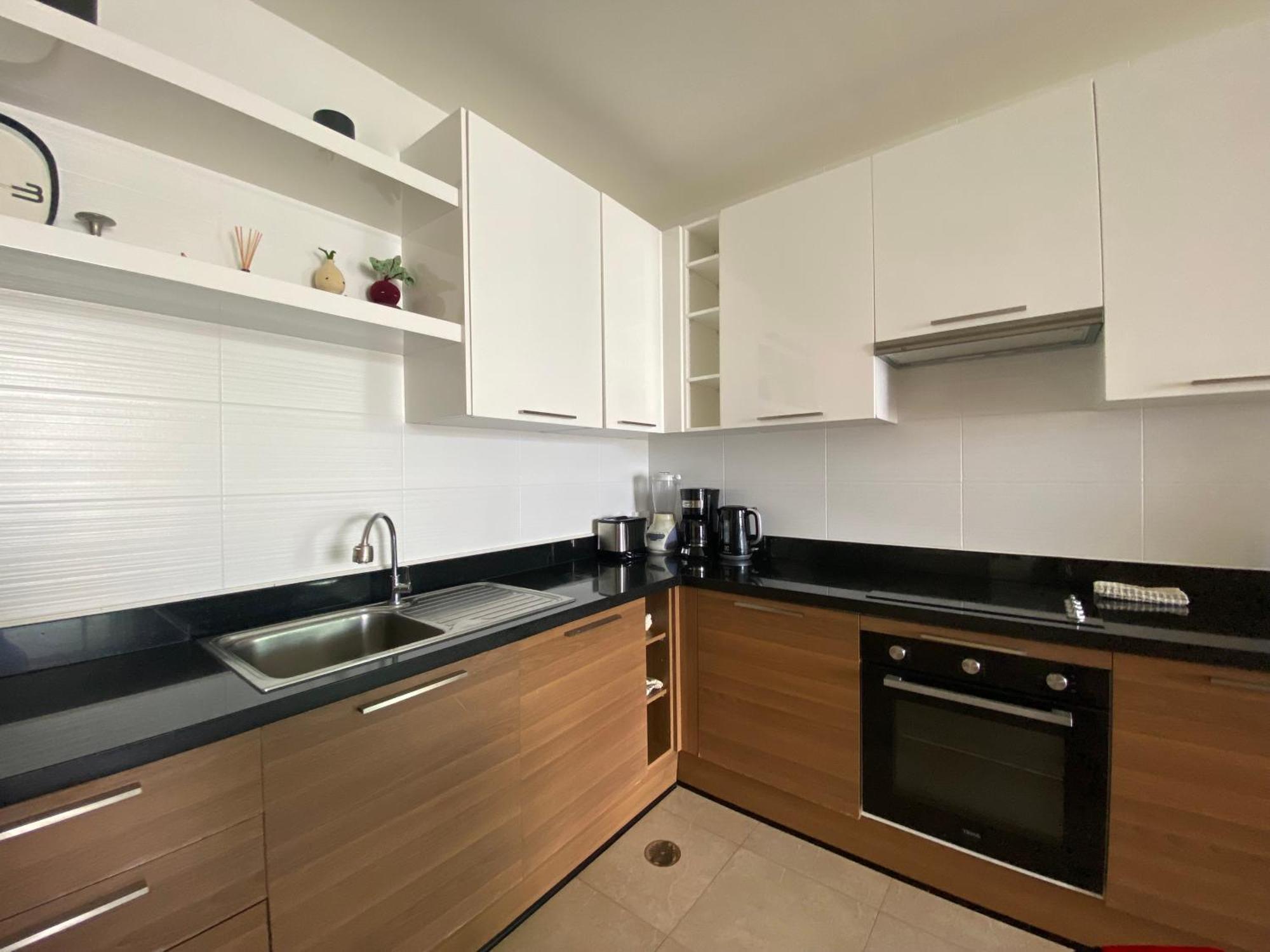 Apartment 2 Bedroom Seaview By Clavis