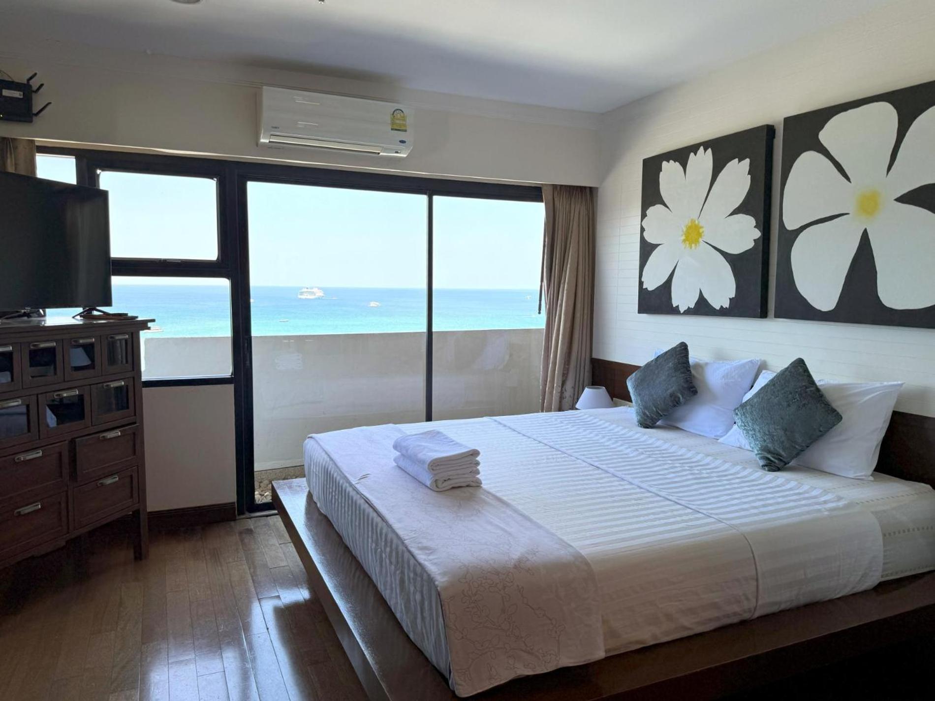 Tower Full Sea View Apartment Patong