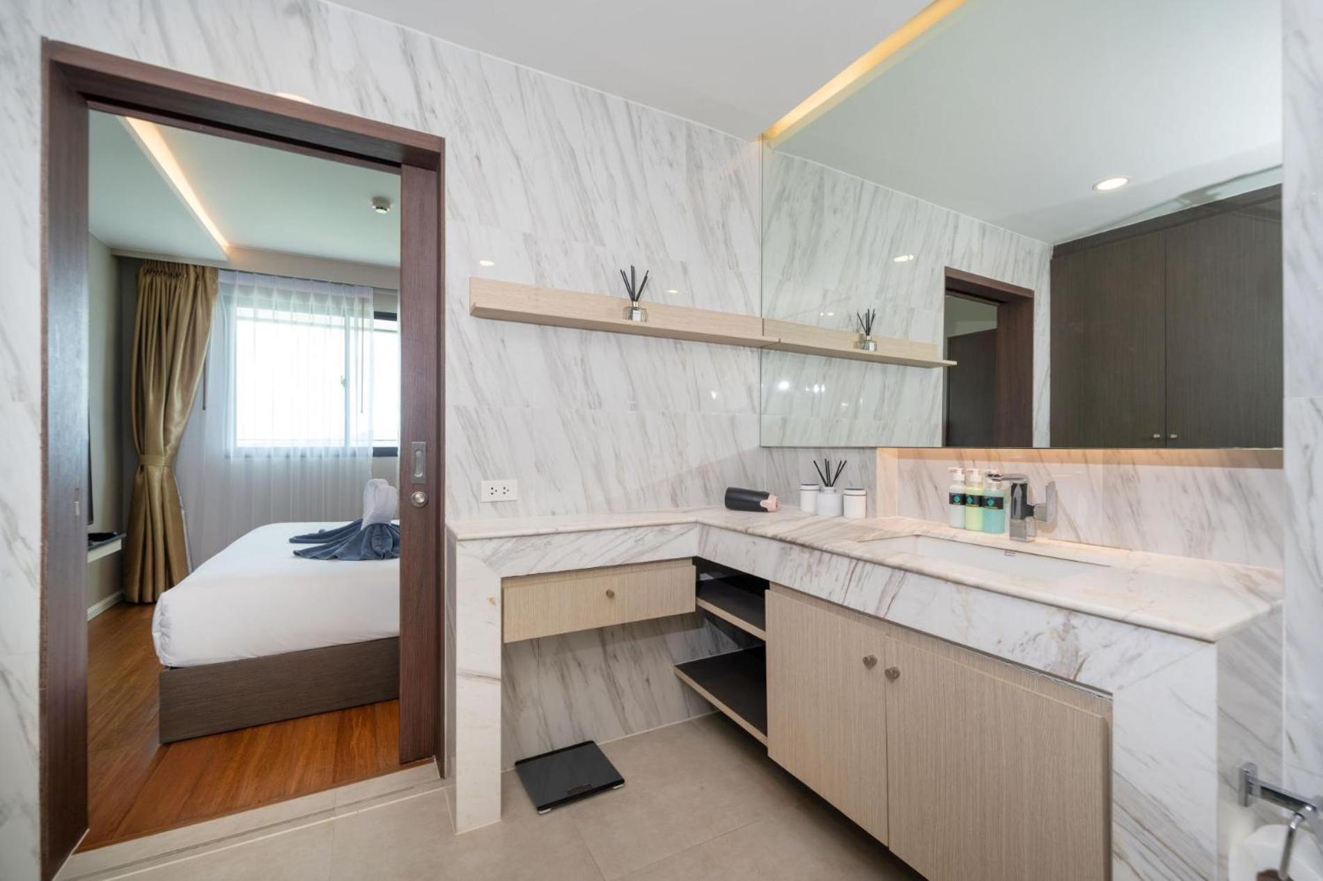 Apartment Surin With Sea View & Jacuzzi