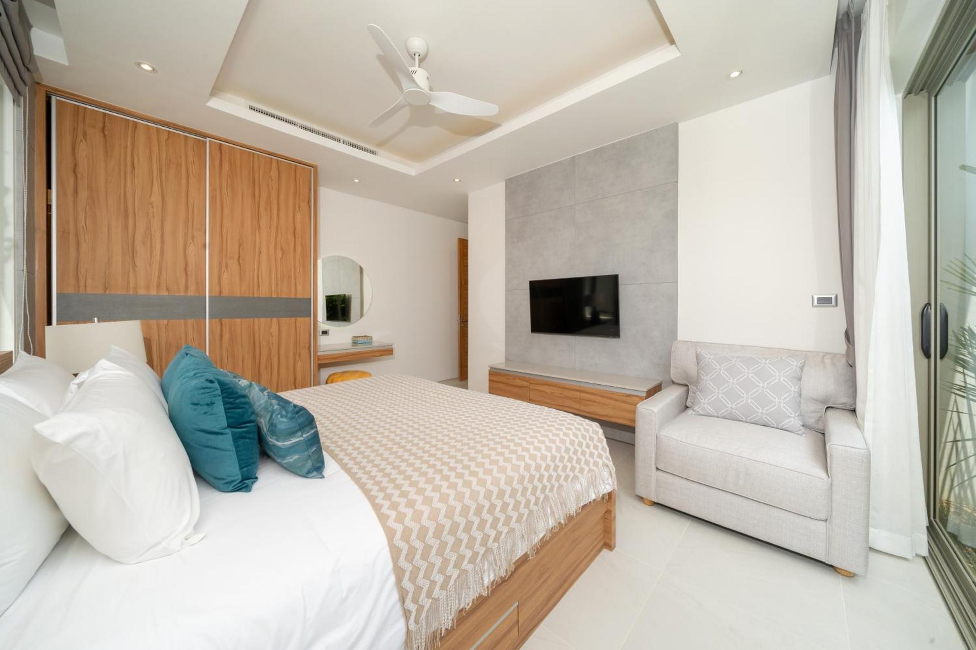 Private Swimming Pool And Garden Phuket