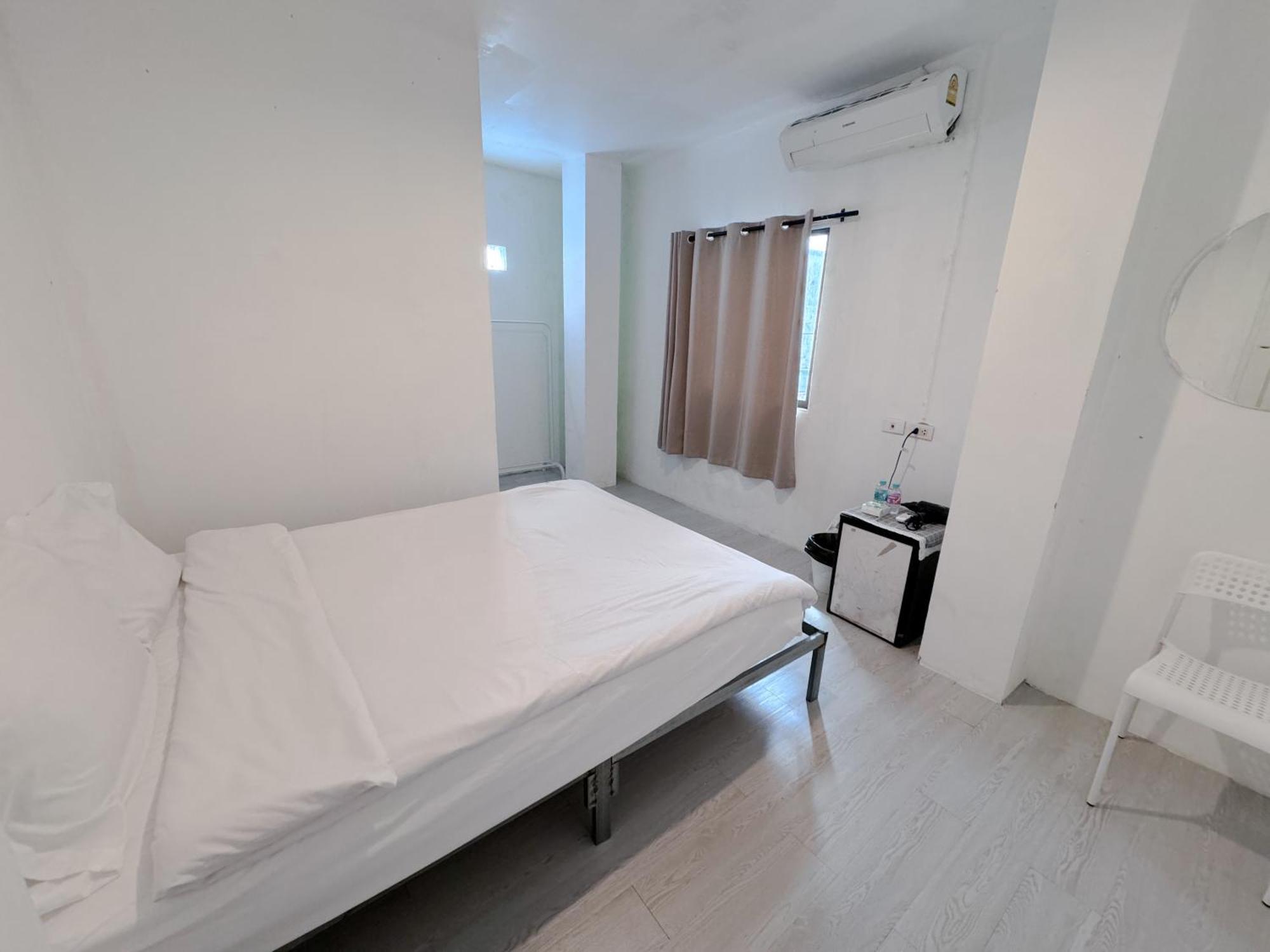 Bao Pathong เบา ป่าตอง บีช X Apartment Patong