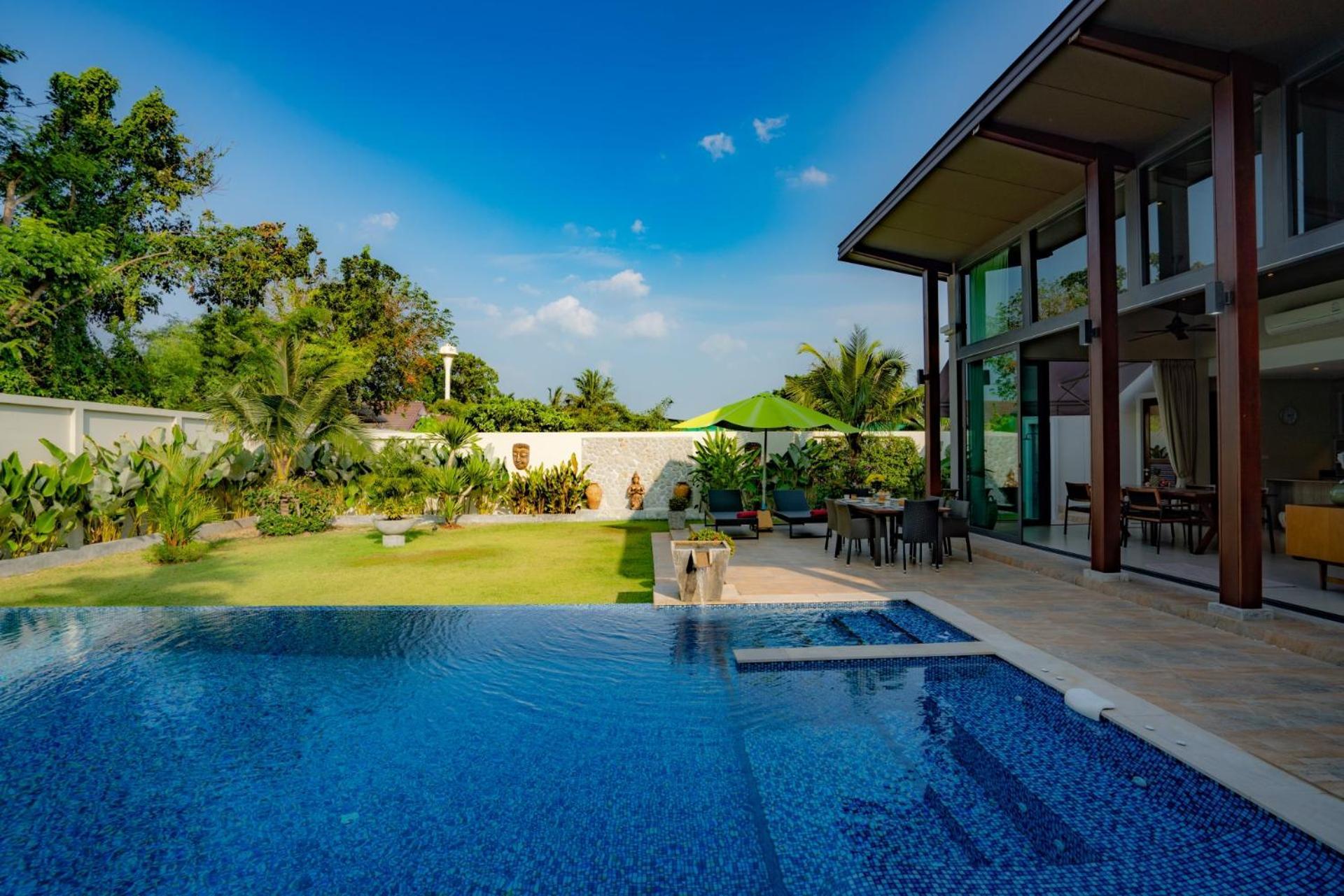Villa Horizon Gardens - Stunning 3 Bedroom Pool Phuket