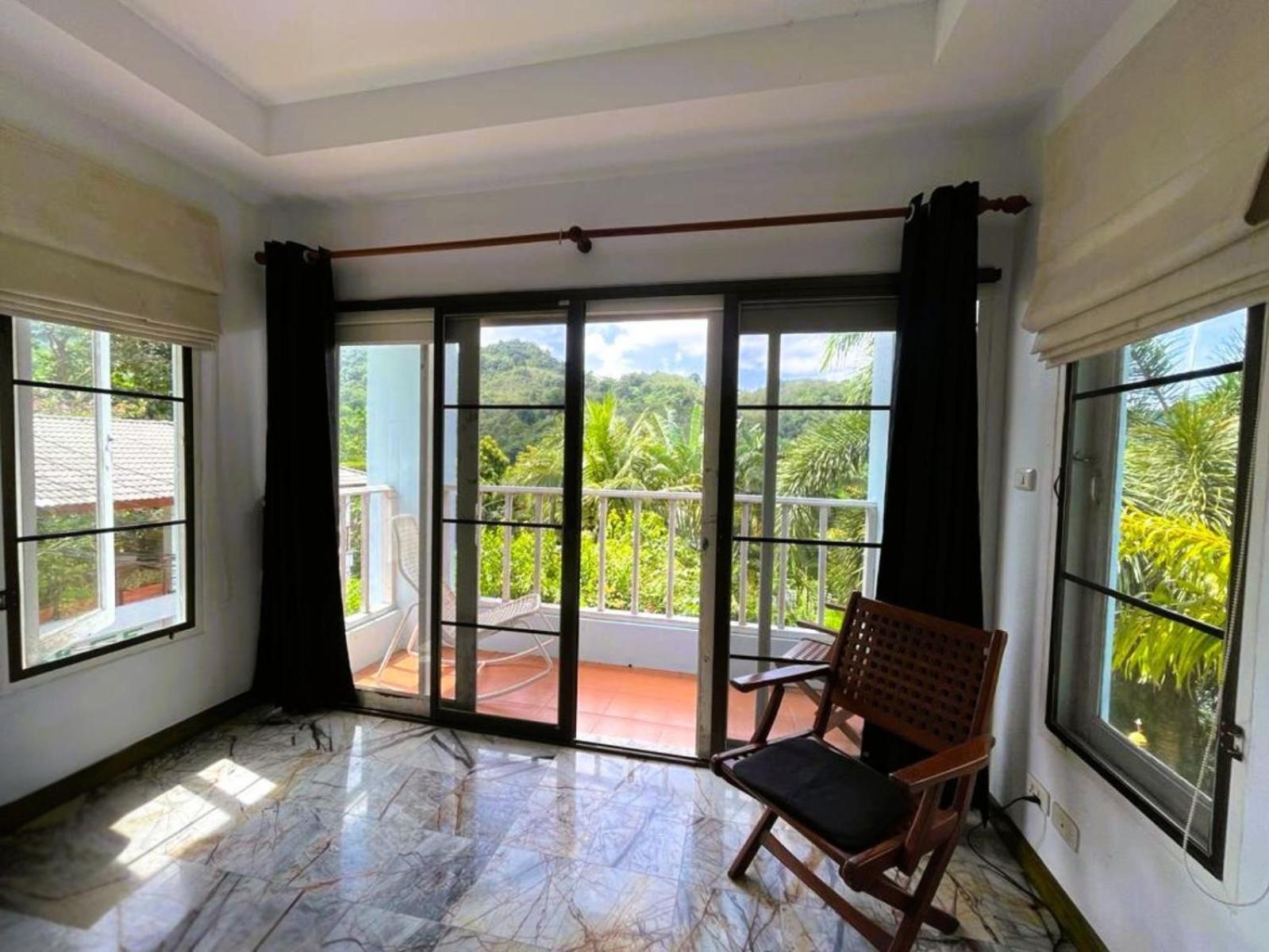 Quite Scenic 3 Bedroom Pool