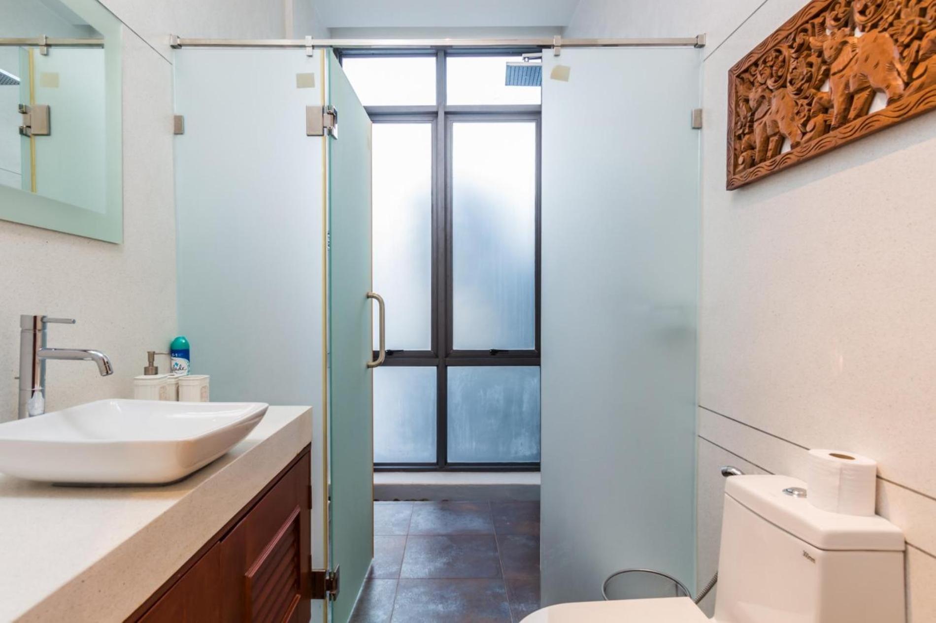 Sea View -private Pool, Jacuzzi, Maid