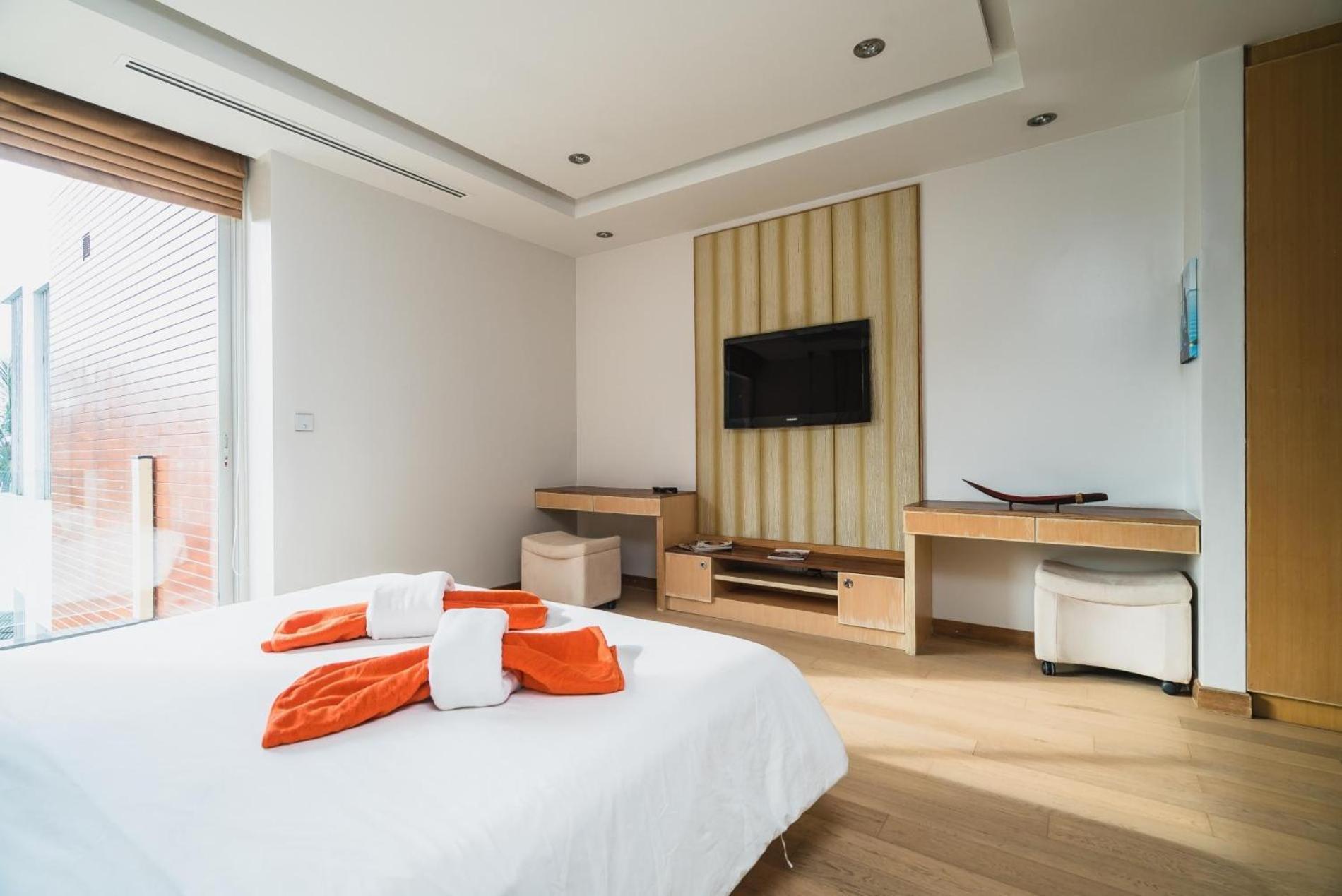 Bangtao Front By Lofty * Ban Lum Fuang