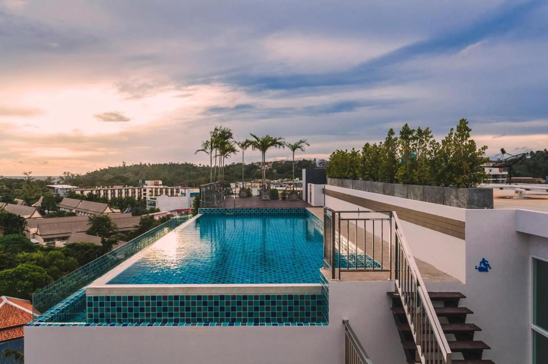 Apartment Ozone Kata -great Location, Rooftop Pool, Convenient