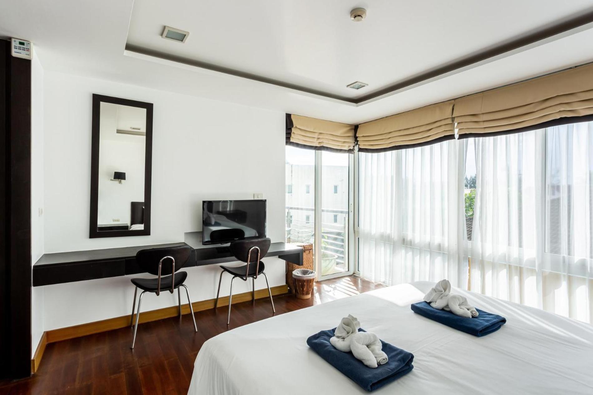 The Palms, 100 Meters To Apartment