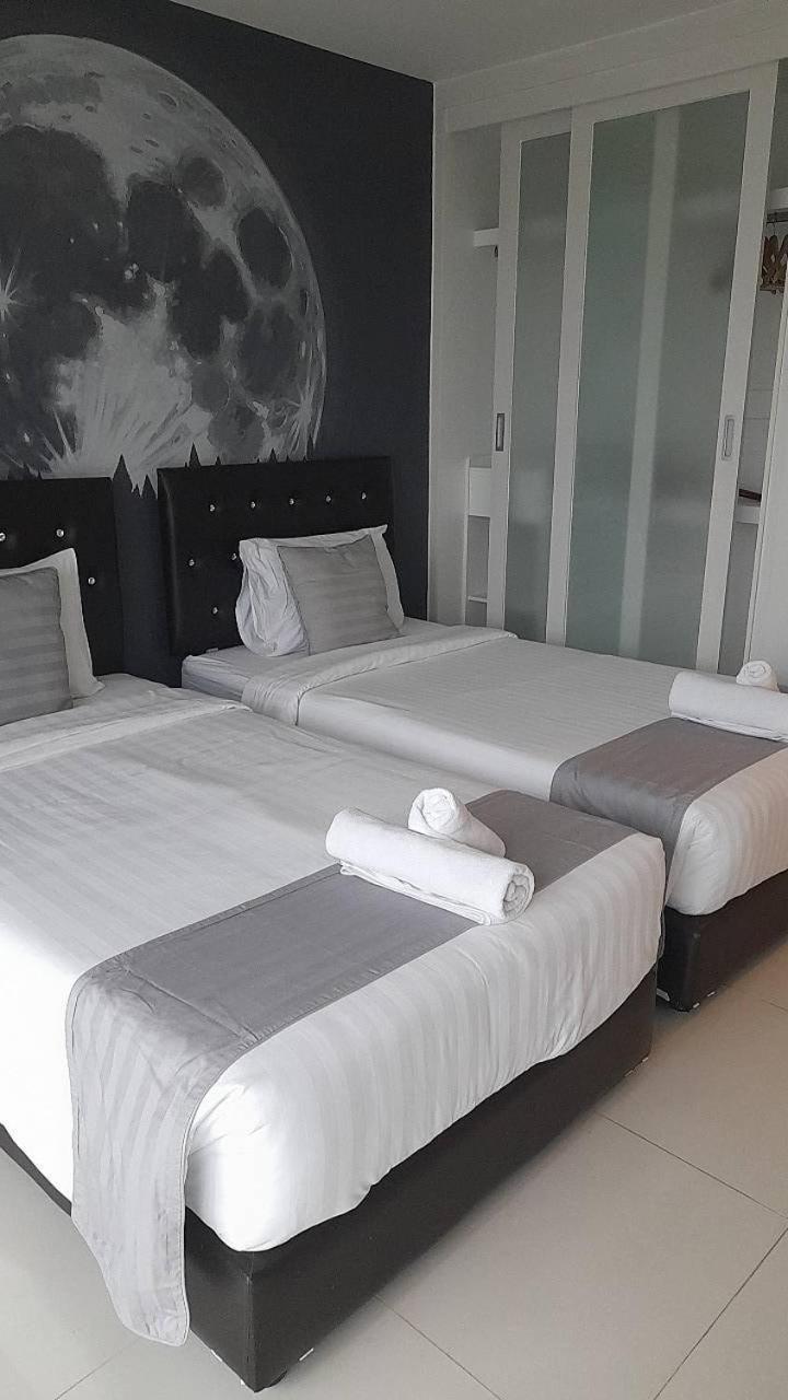 Panwa Side Beachfront 4* Phuket