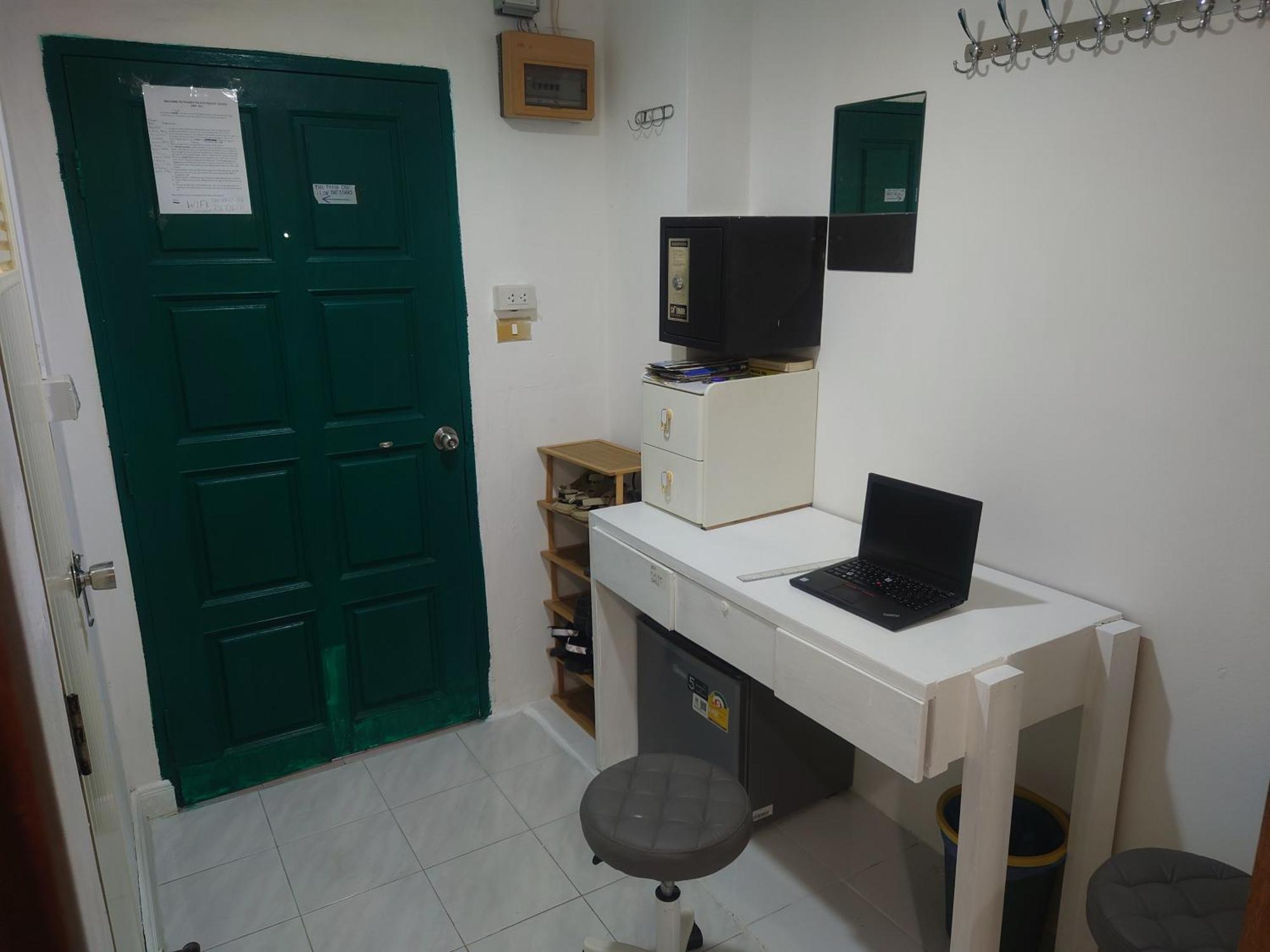 Phuket Palace With 2 Separate Apartment *