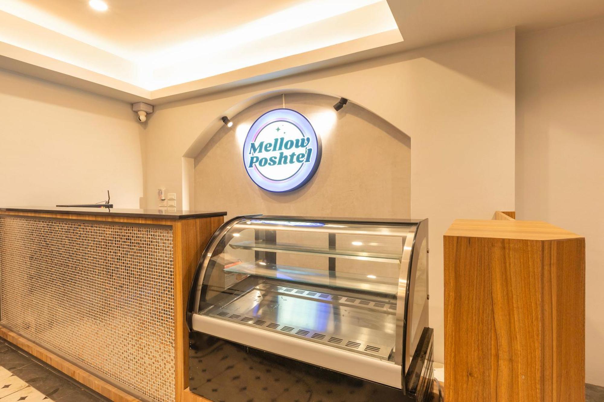 Hostel Mellow Poshtel - *