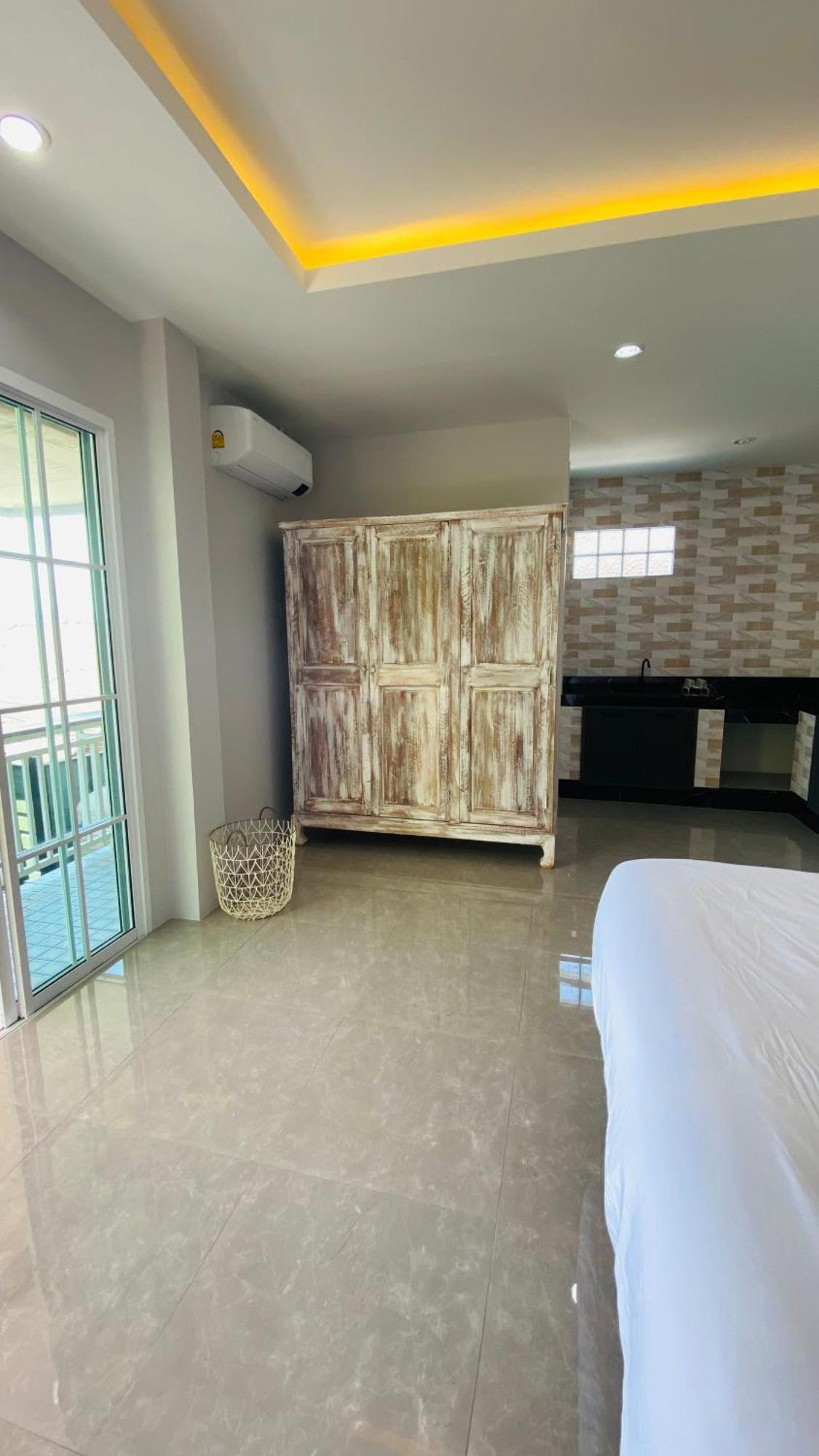 Ocean Bliss House, 6 Bedrooms * Phuket