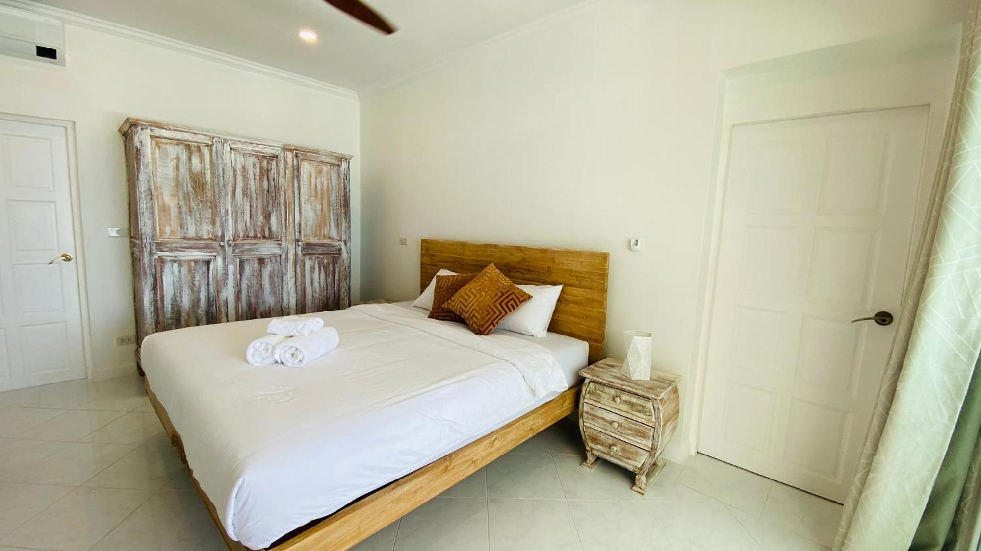 Villa Ocean Bliss House, 6 Bedrooms Phuket