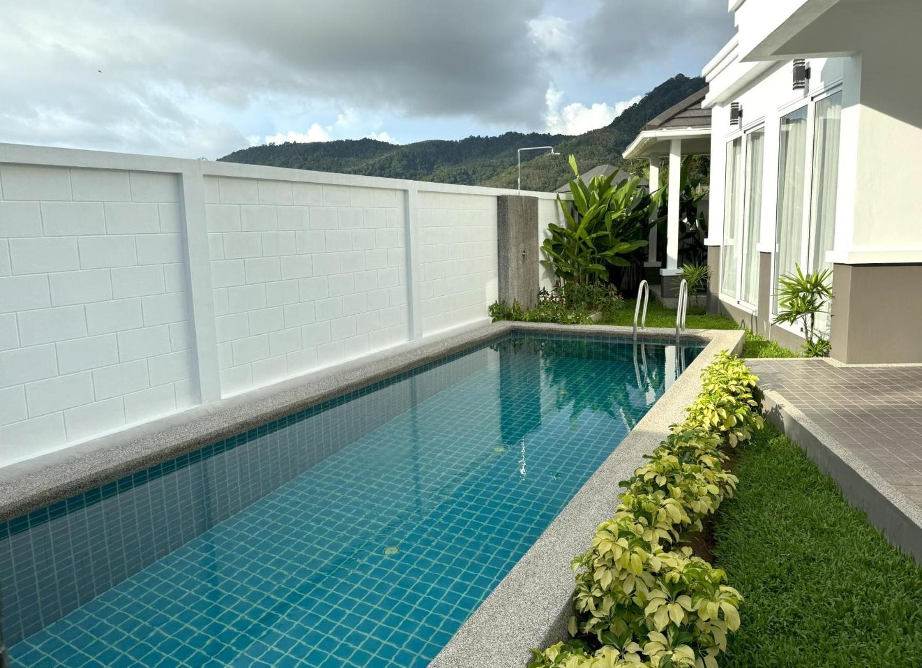 Villa Luxury Garden View By Lofty