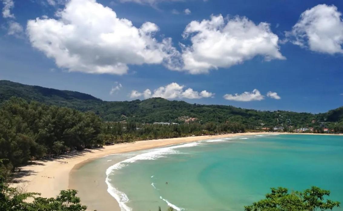 House 100m To The Holiday home Kamala Beach