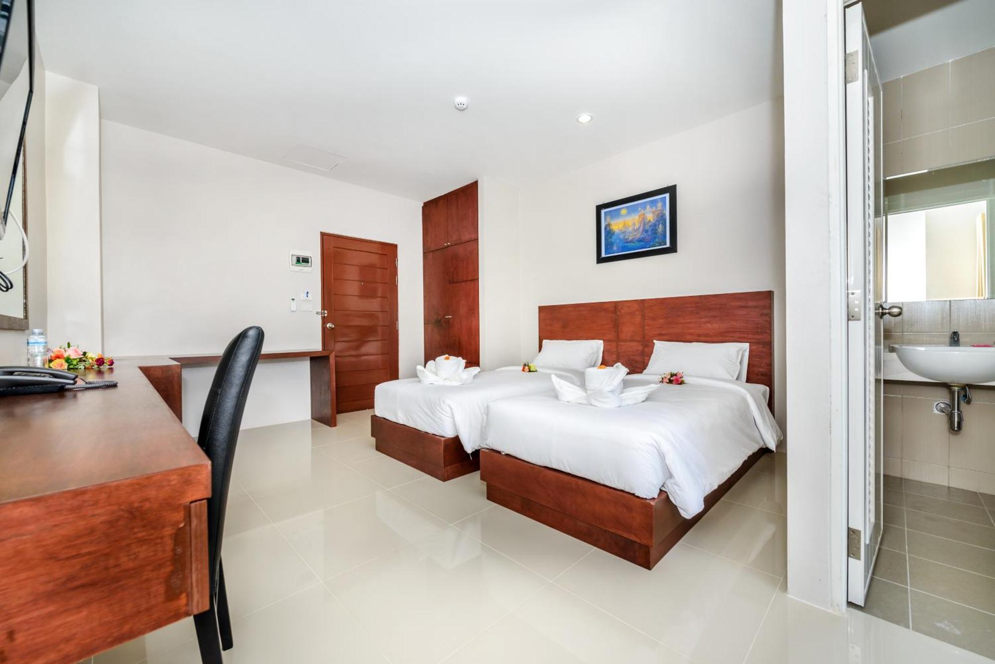 Aparthotel The Topaz Town 2*