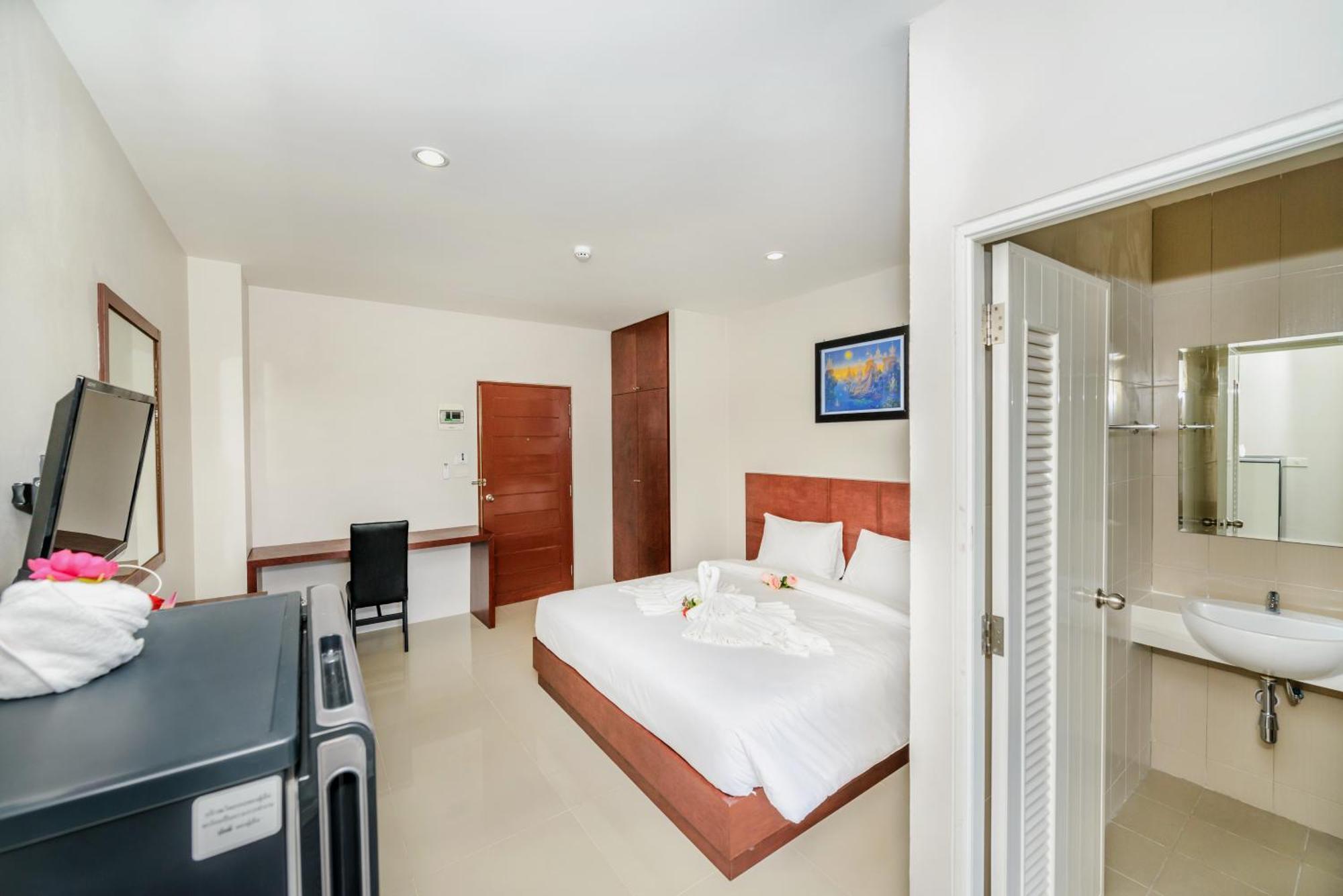 The Topaz Town Aparthotel Phuket