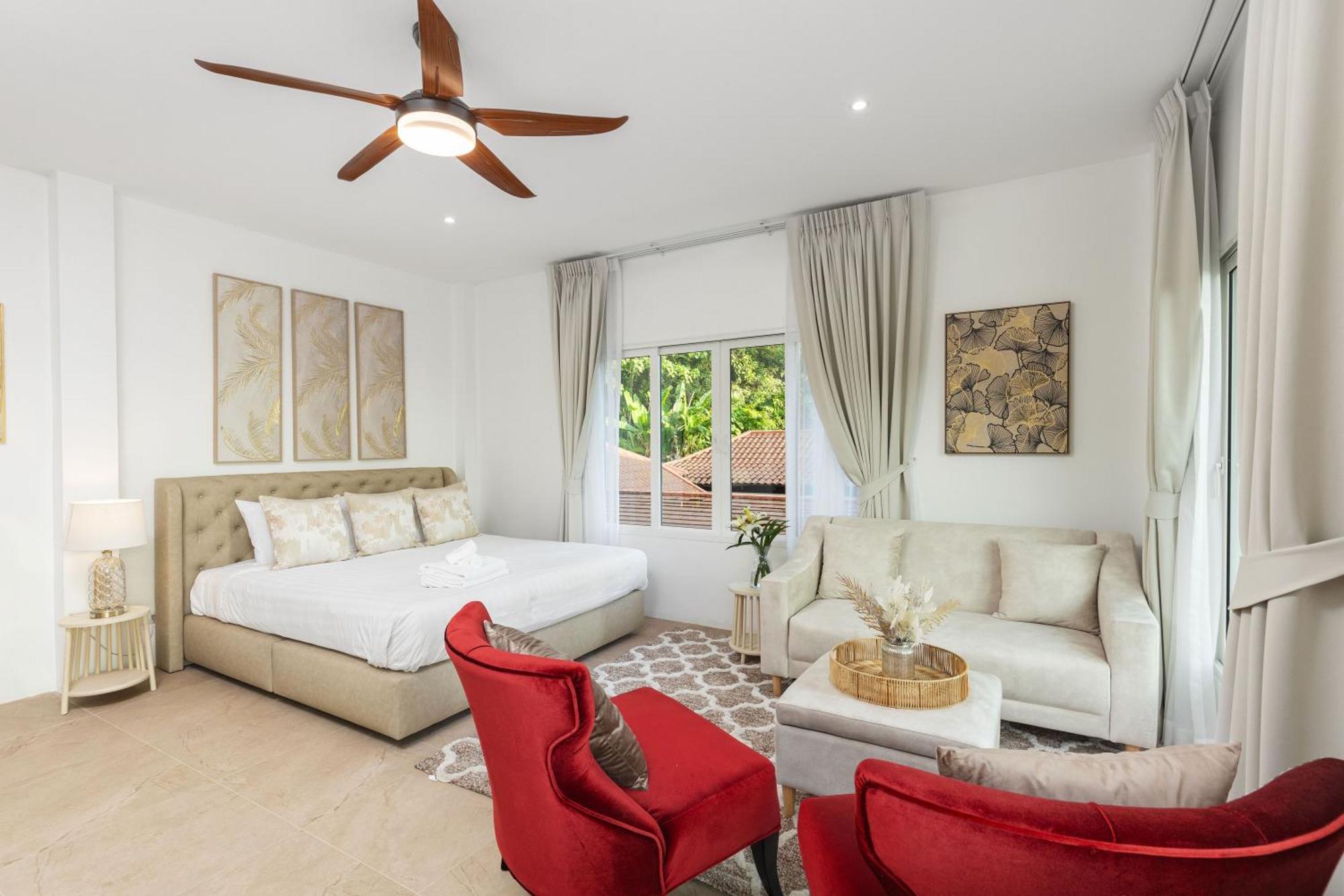 Vila Spectacular Ocean Views 8br Pool Sawan In Patong! Relax & Play - Billiard, Table Football, Gym & Sauna!