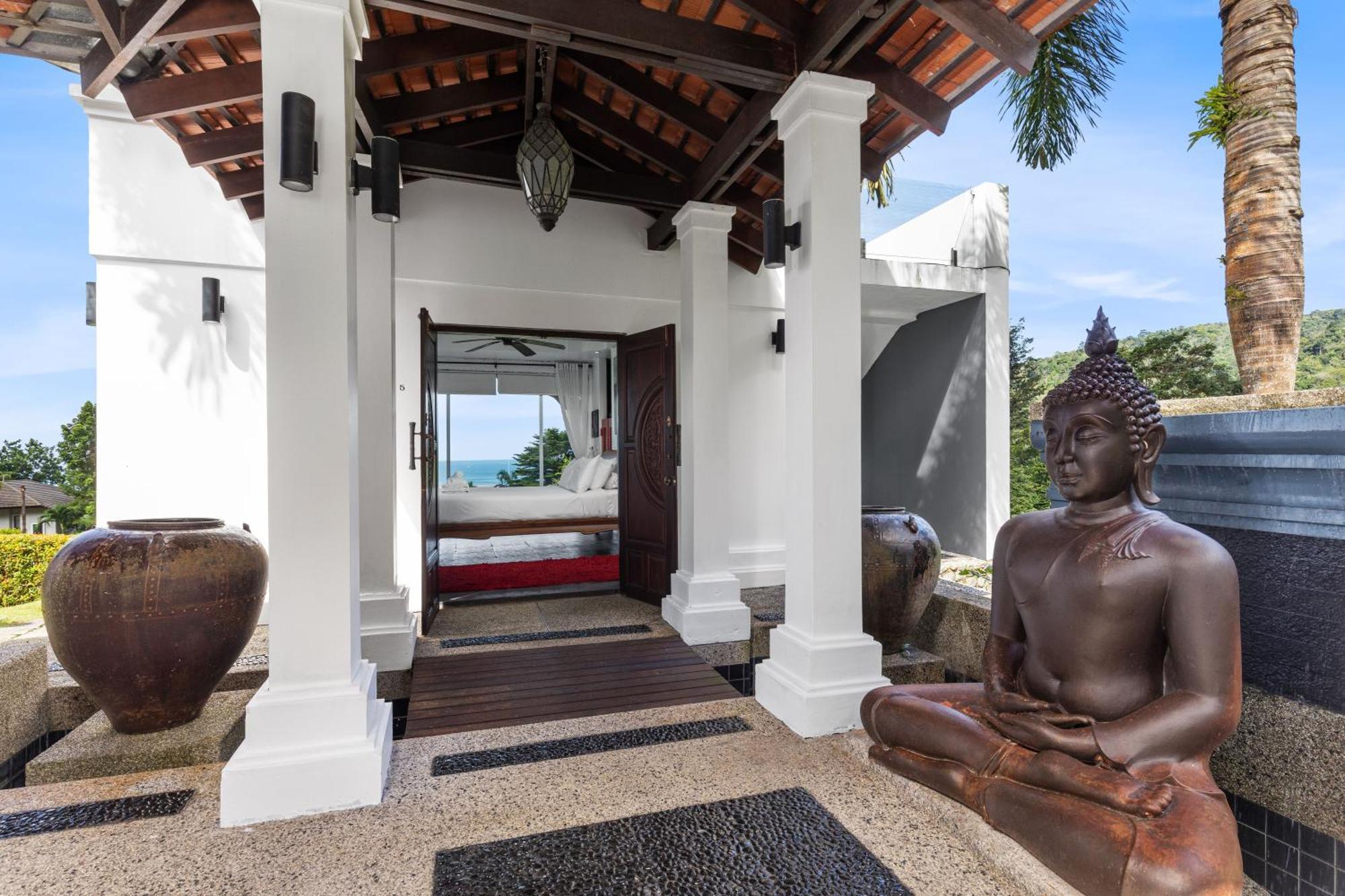 Vila Spectacular Ocean Views 8br Pool Sawan In Patong! Relax & Play - Billiard, Table Football, Gym & Sauna! *