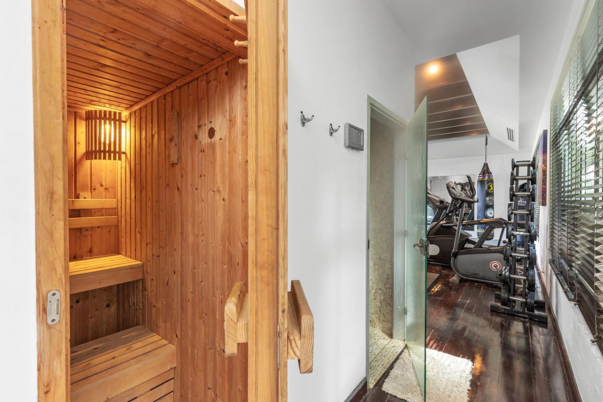Vila Spectacular Ocean Views 8br Pool Sawan In Patong! Relax & Play - Billiard, Table Football, Gym & Sauna!