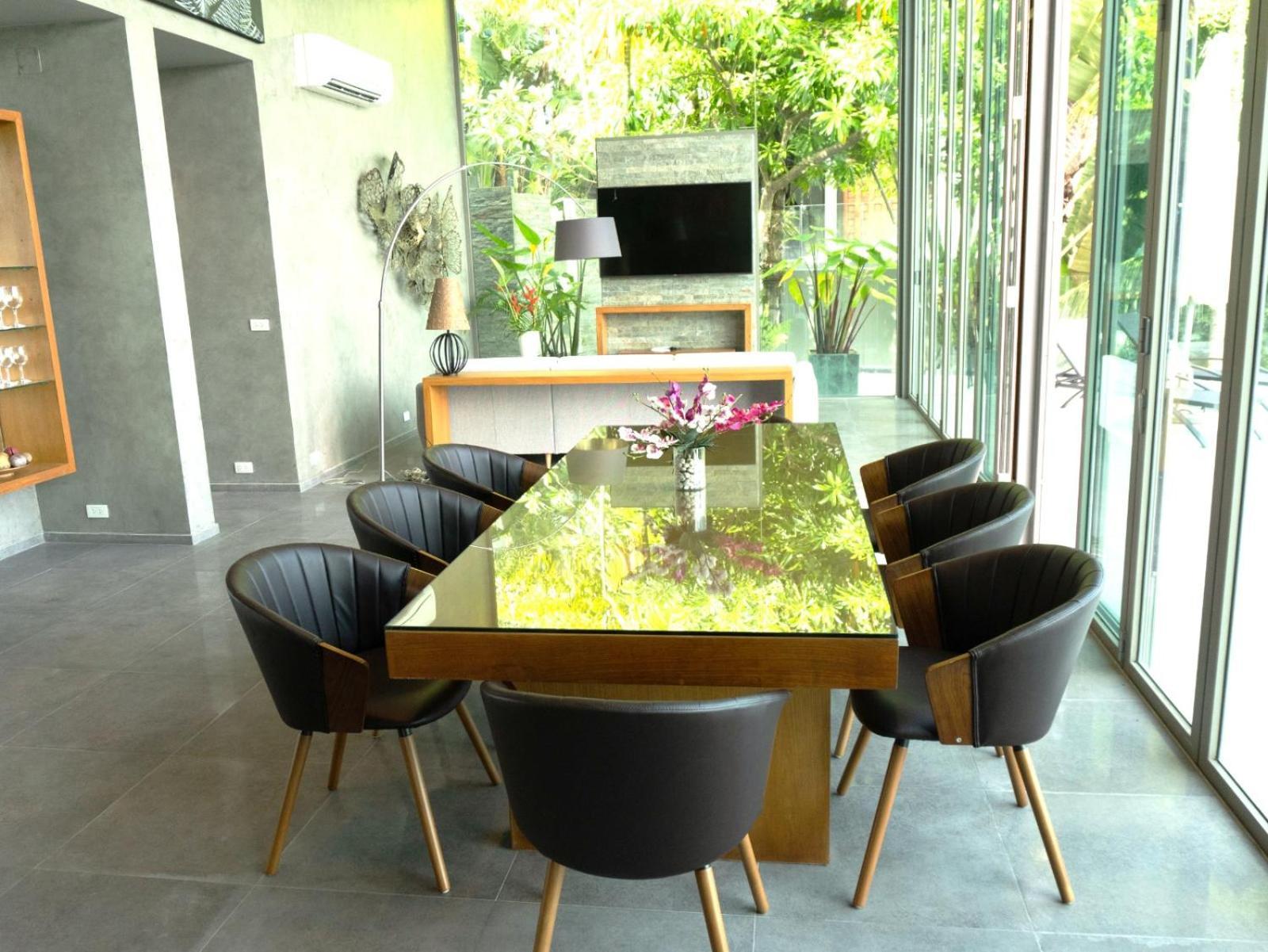 Phuket 4-bedrooms Seaview 884m2 Private Xl Luxury Infinity Pool Villa *