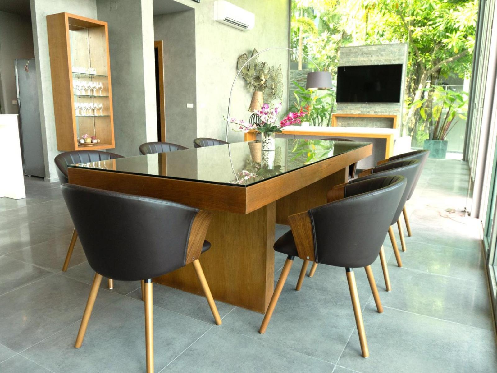 Phuket 4-bedrooms Seaview 884m2 Private Xl Luxury Infinity Pool *