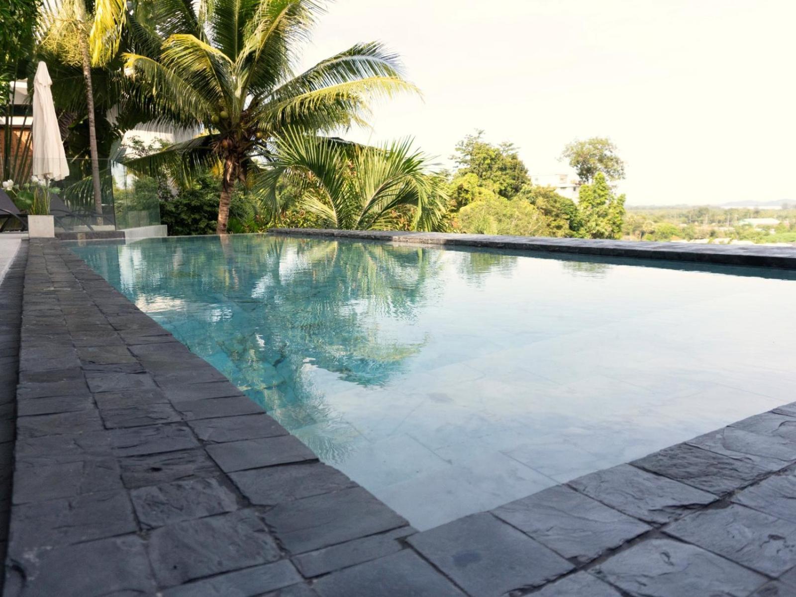 Villa Phuket 4-bedrooms Seaview 884m2 Private Xl Luxury Infinity Pool