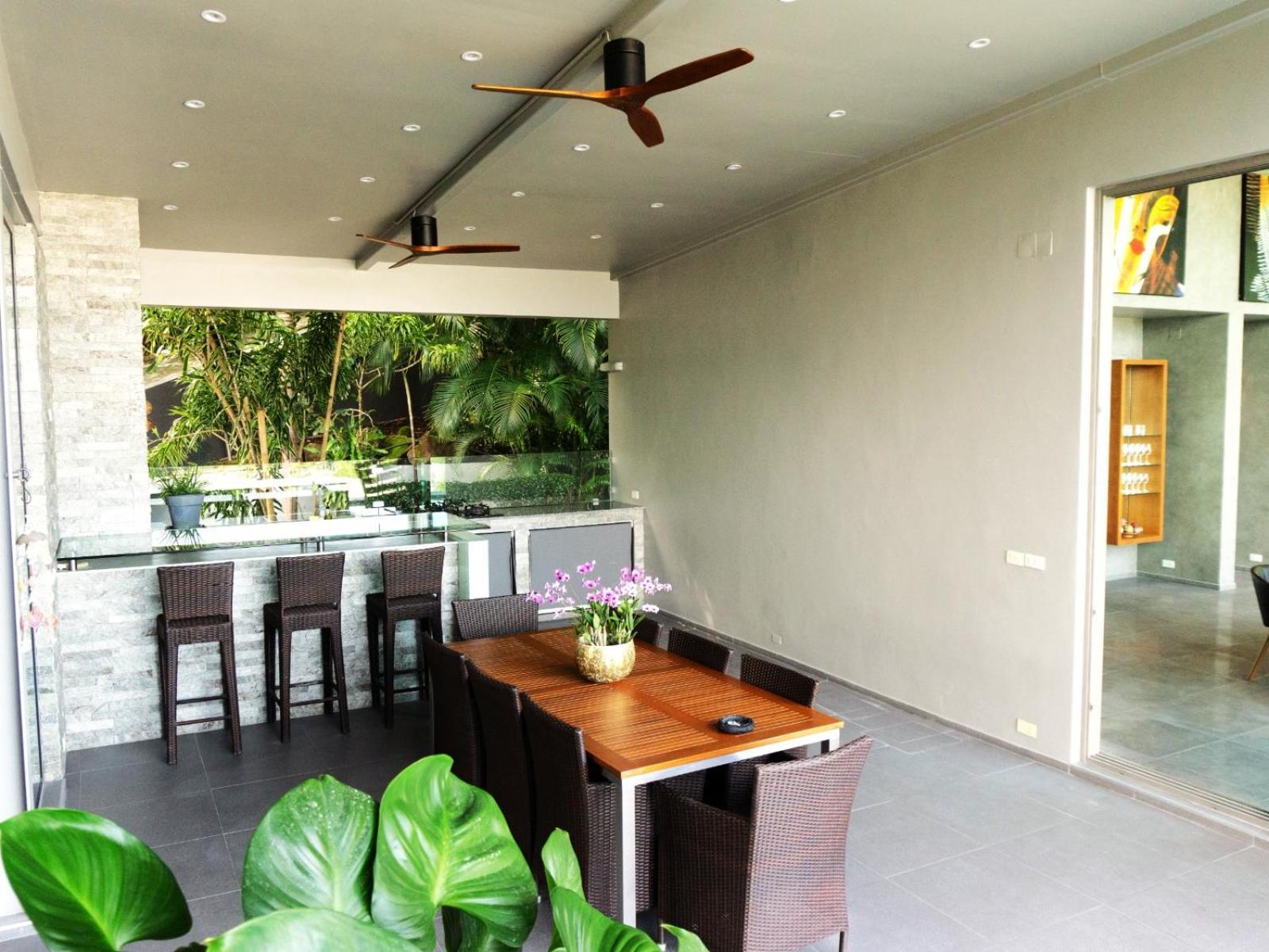 Phuket 4-bedrooms Seaview 884m2 Private Xl Luxury Infinity Pool