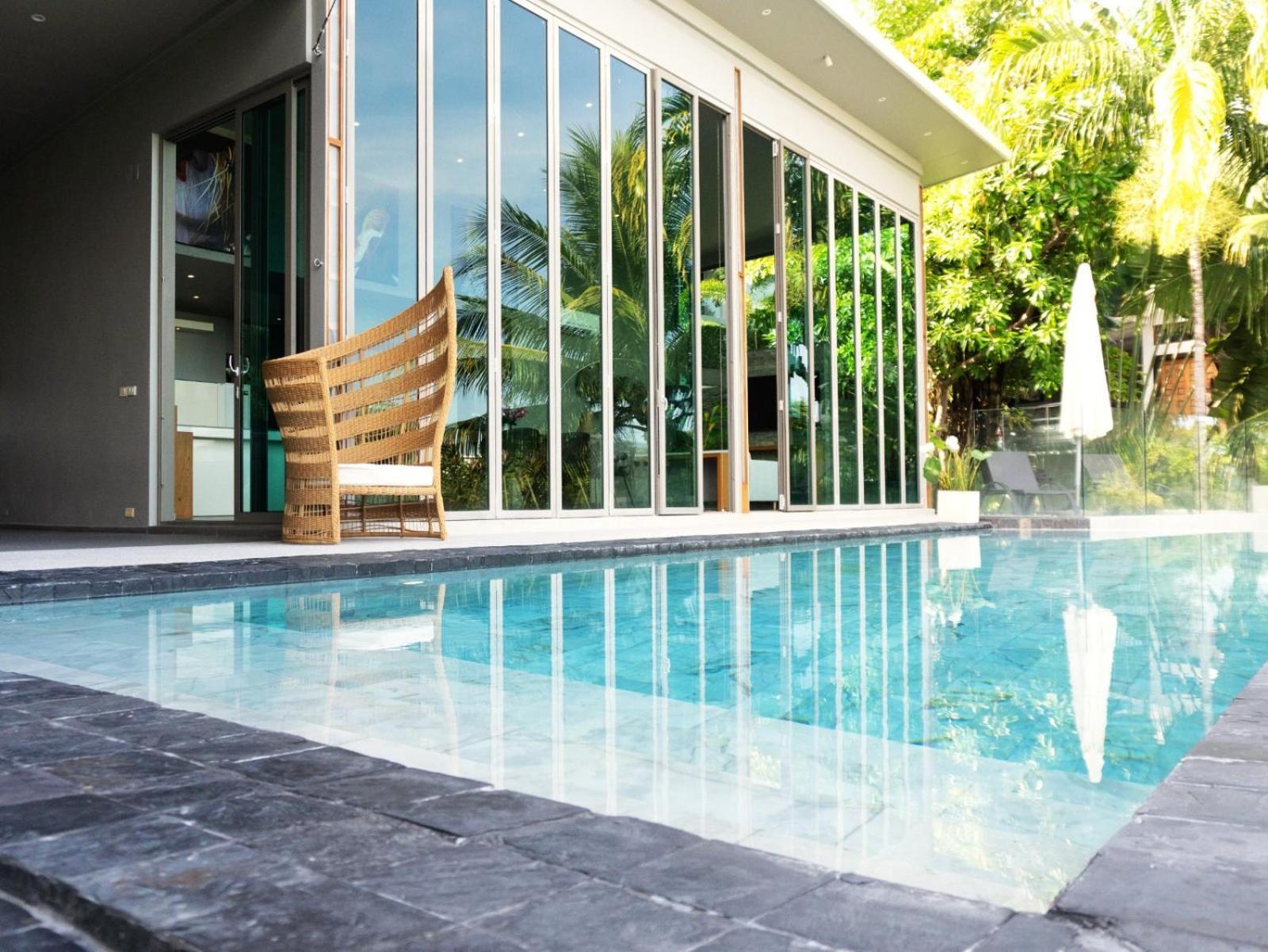 Phuket 4-bedrooms Seaview 884m2 Private Xl Luxury Infinity Pool * Pa Khlok