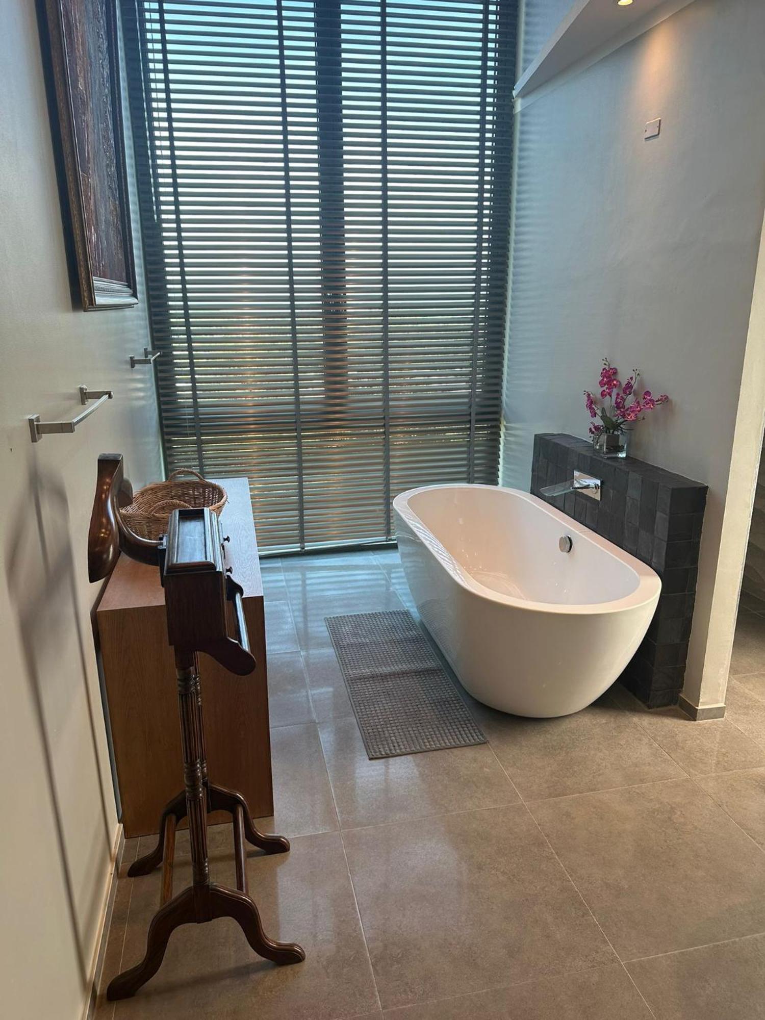 Phuket 4-bedrooms Seaview 884m2 Private Xl Luxury Infinity Pool Villa