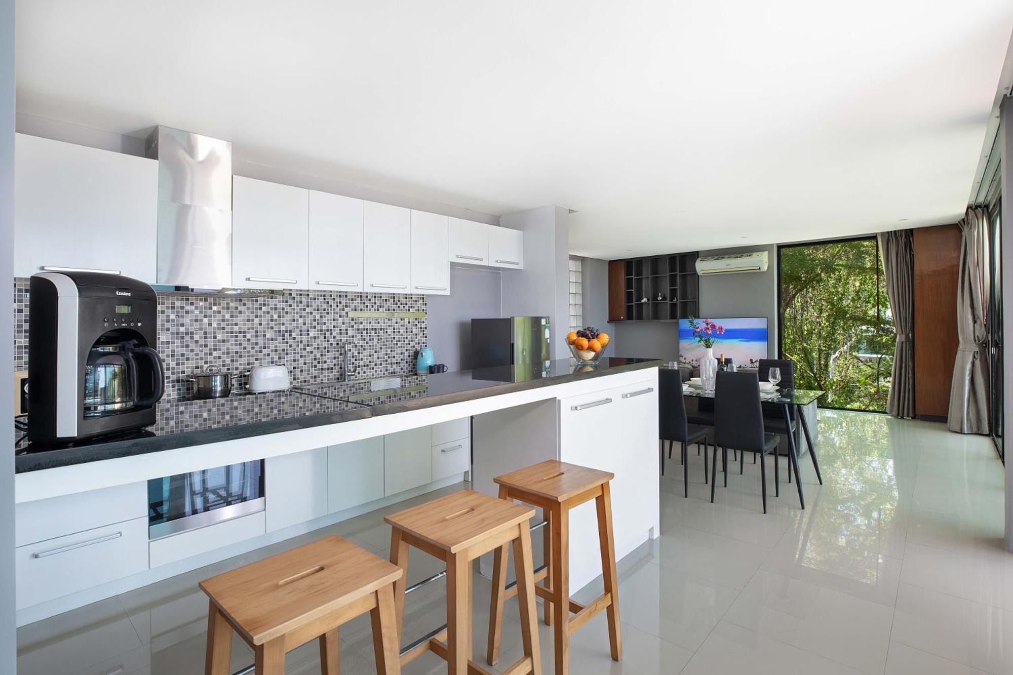Sea View & Tropical Bliss - 2br Natural Touch A4 At Hill Villa *