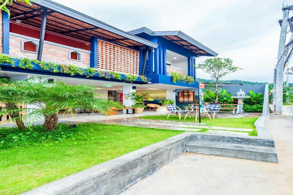 Oyo 422 Jane And 3* Patong
